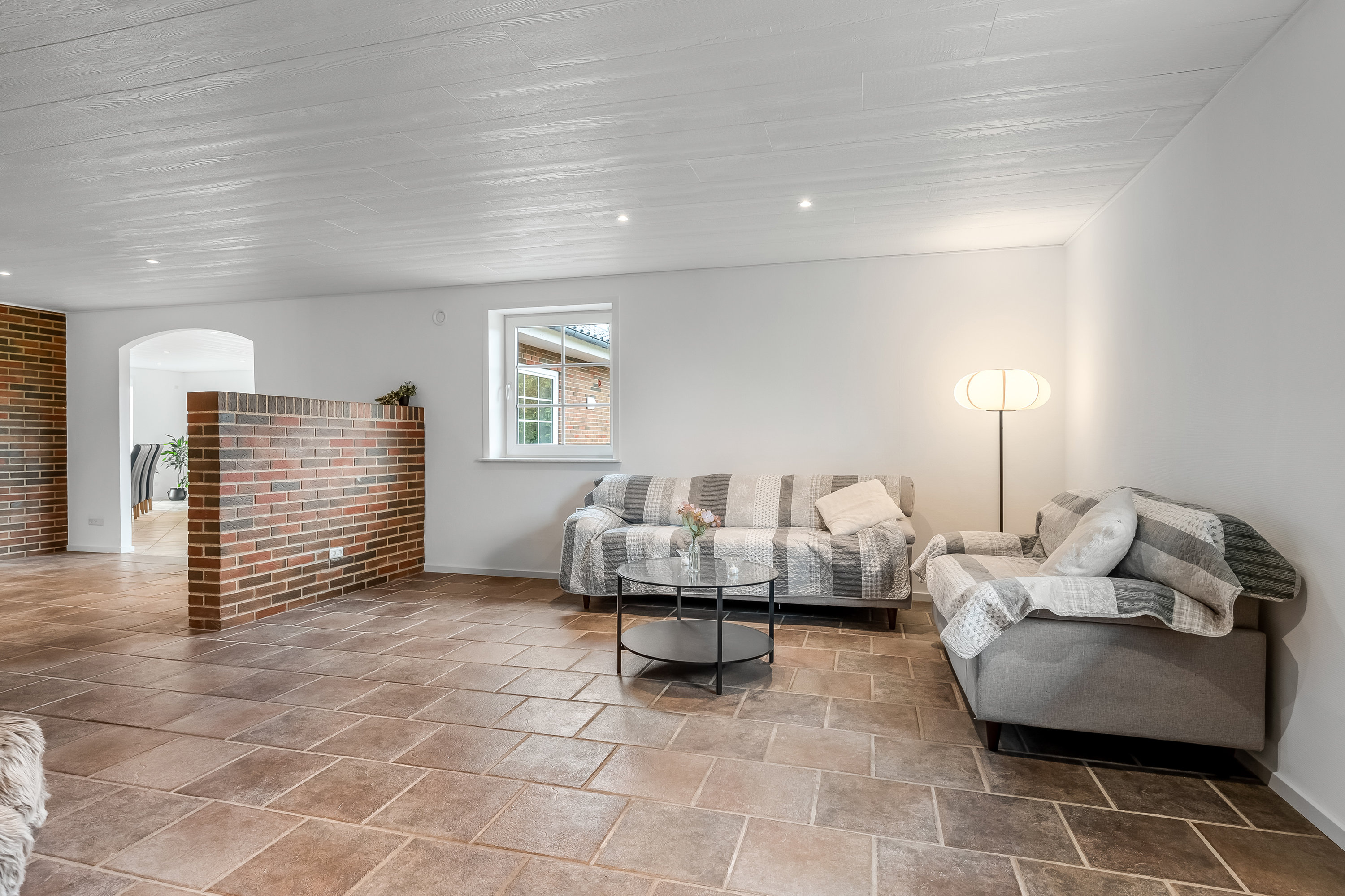 Fremhævet stue billede i fuldskærmstilstand. Billede af Ahornvej 20, Abild, 6270 Tønder