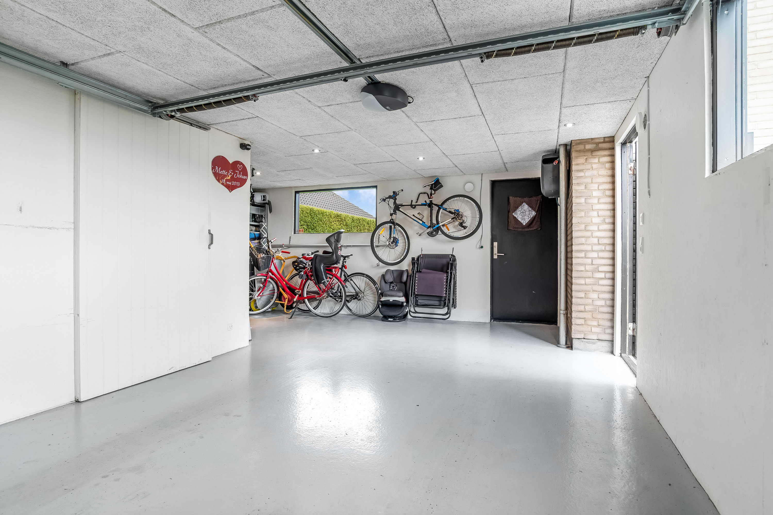 Fremhævet garage billede i fuldskærmstilstand. Billede af Folden 25, 7500 Holstebro