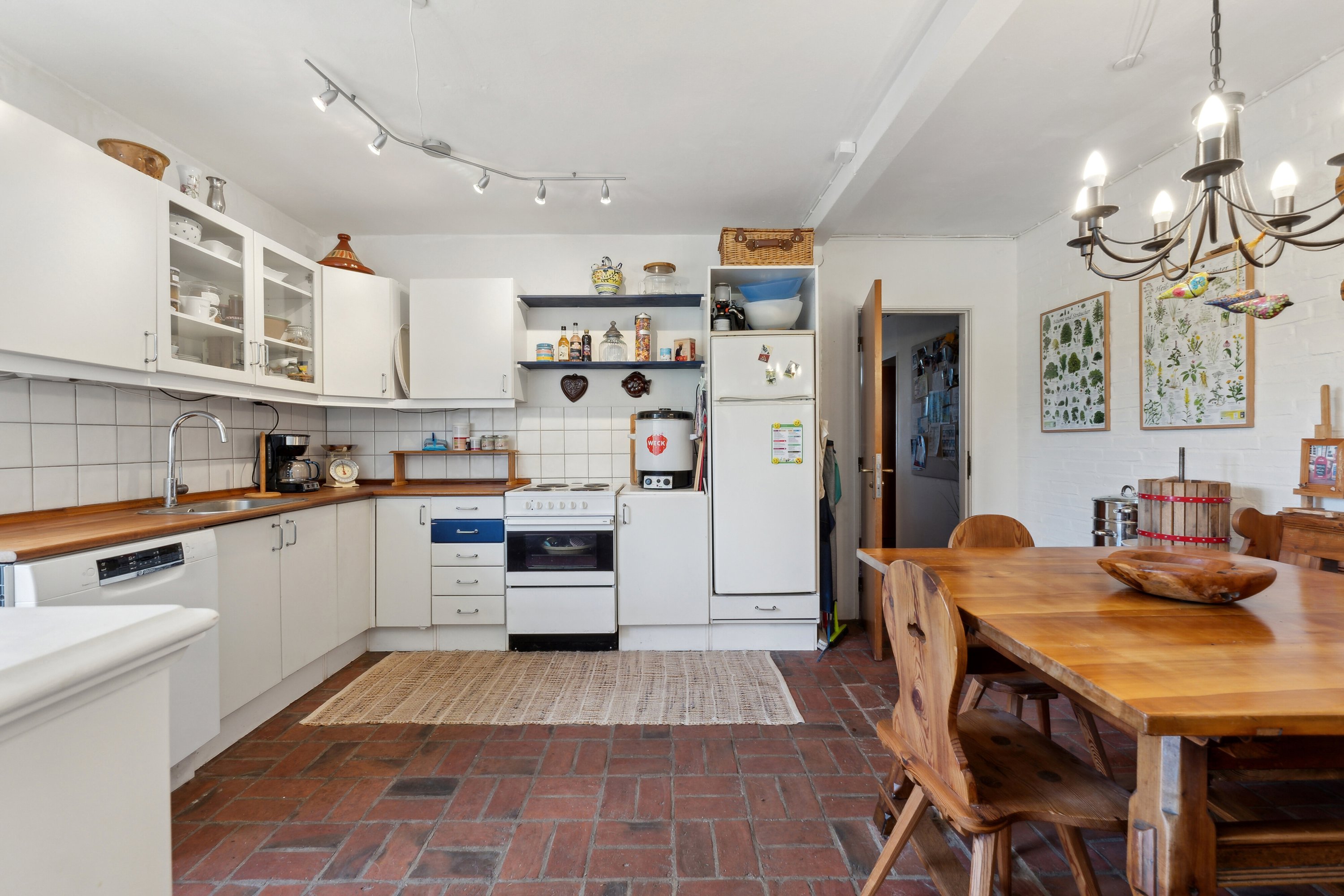 Fremhævet køkken billede i fuldskærmstilstand. Billede af Kølstrupvej 41, 5330 Munkebo