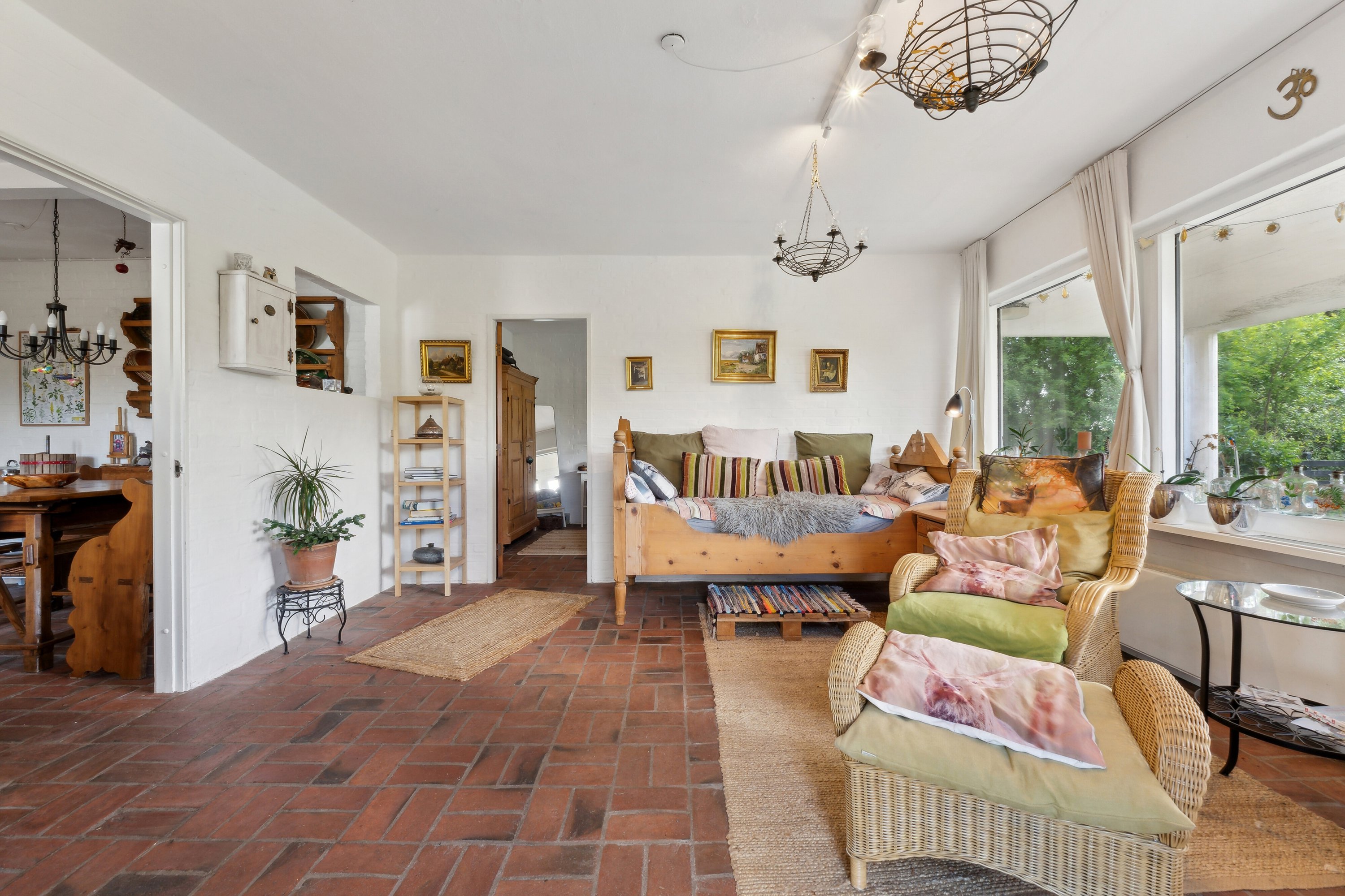 Fremhævet stue billede i fuldskærmstilstand. Billede af Kølstrupvej 41, 5330 Munkebo