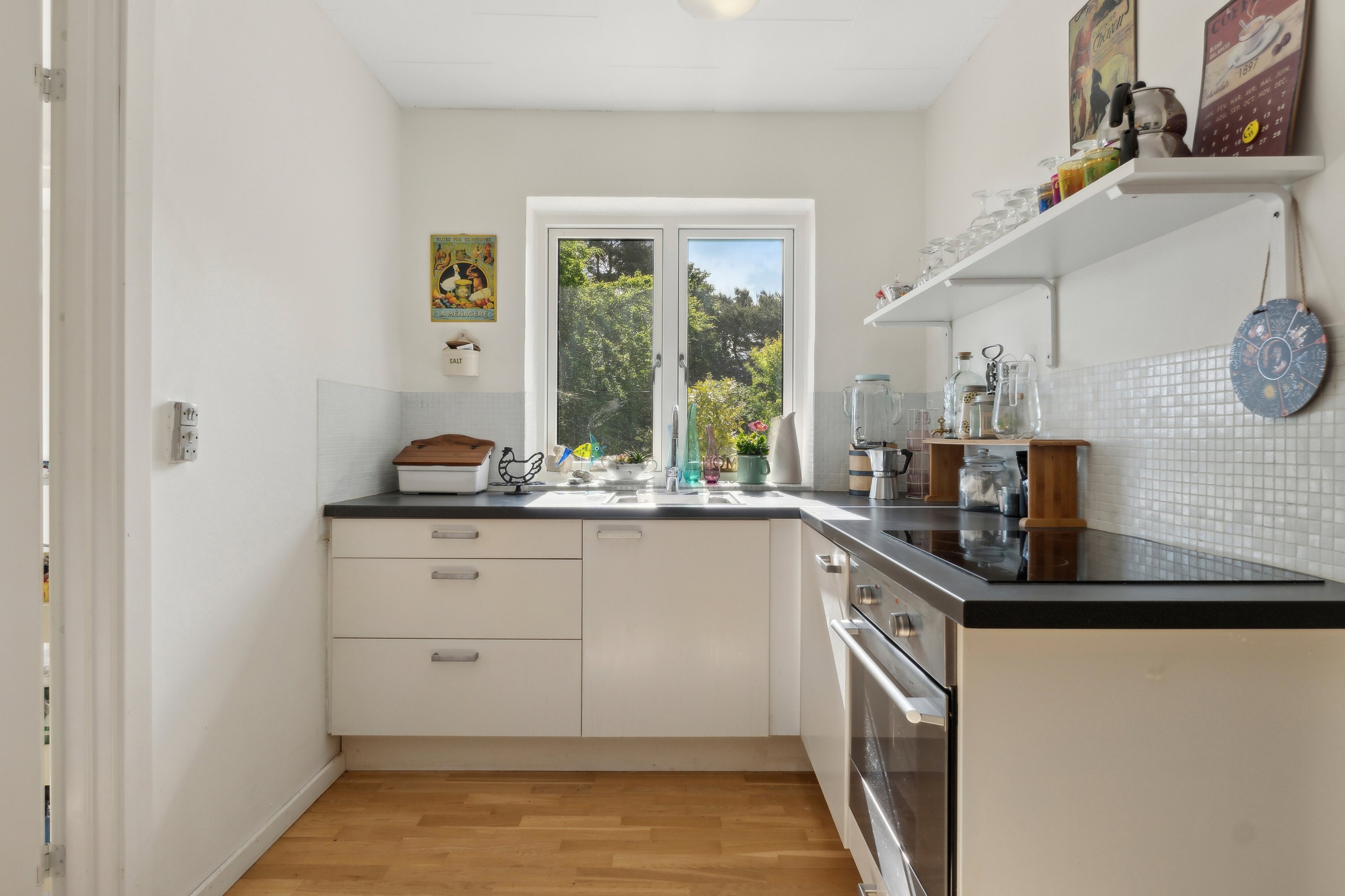 Fremhævet køkken billede i fuldskærmstilstand. Billede af Kølstrupvej 41, 5330 Munkebo