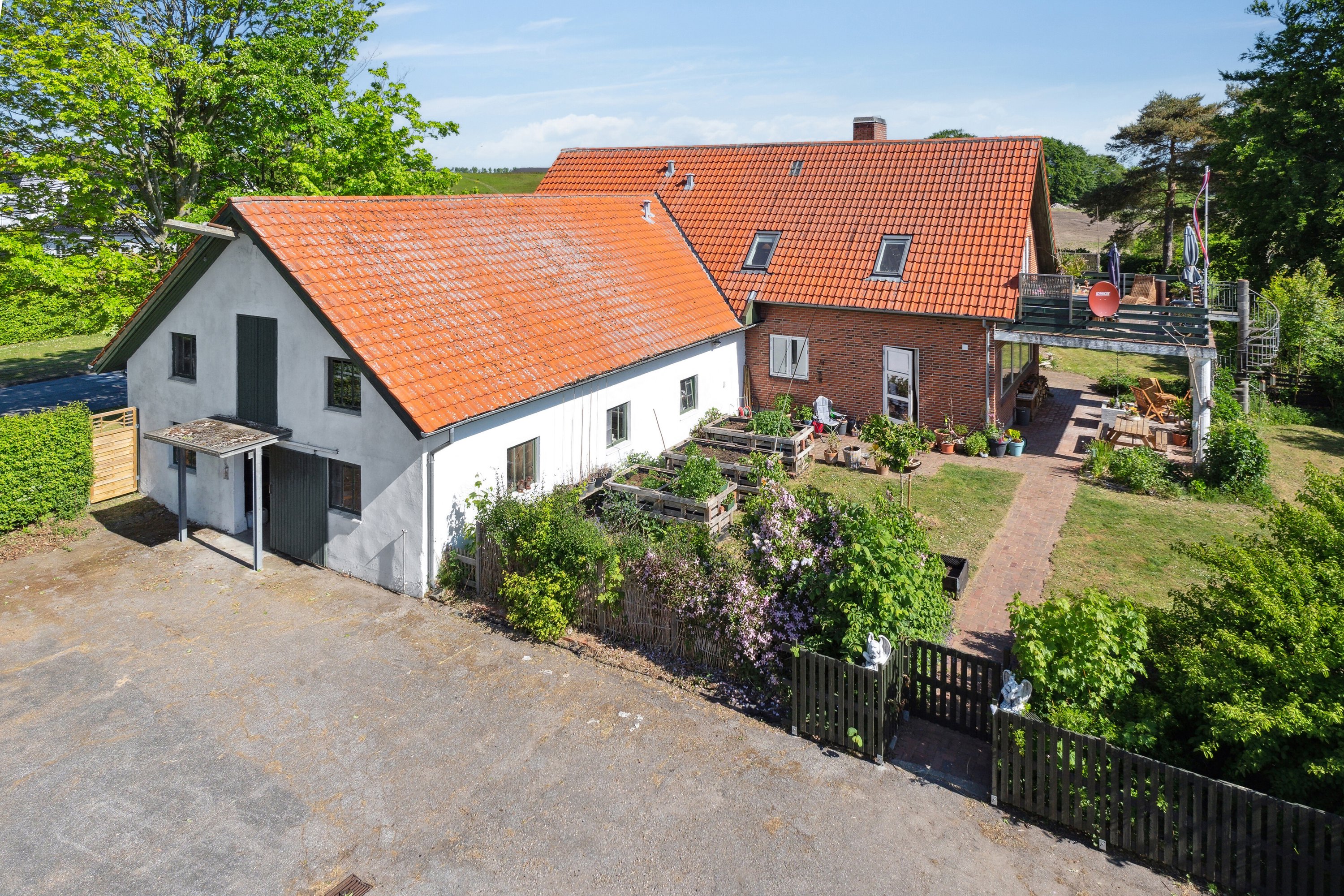 Miniaturebillede 2: set fra haven. Billede af Kølstrupvej 41, 5330 Munkebo