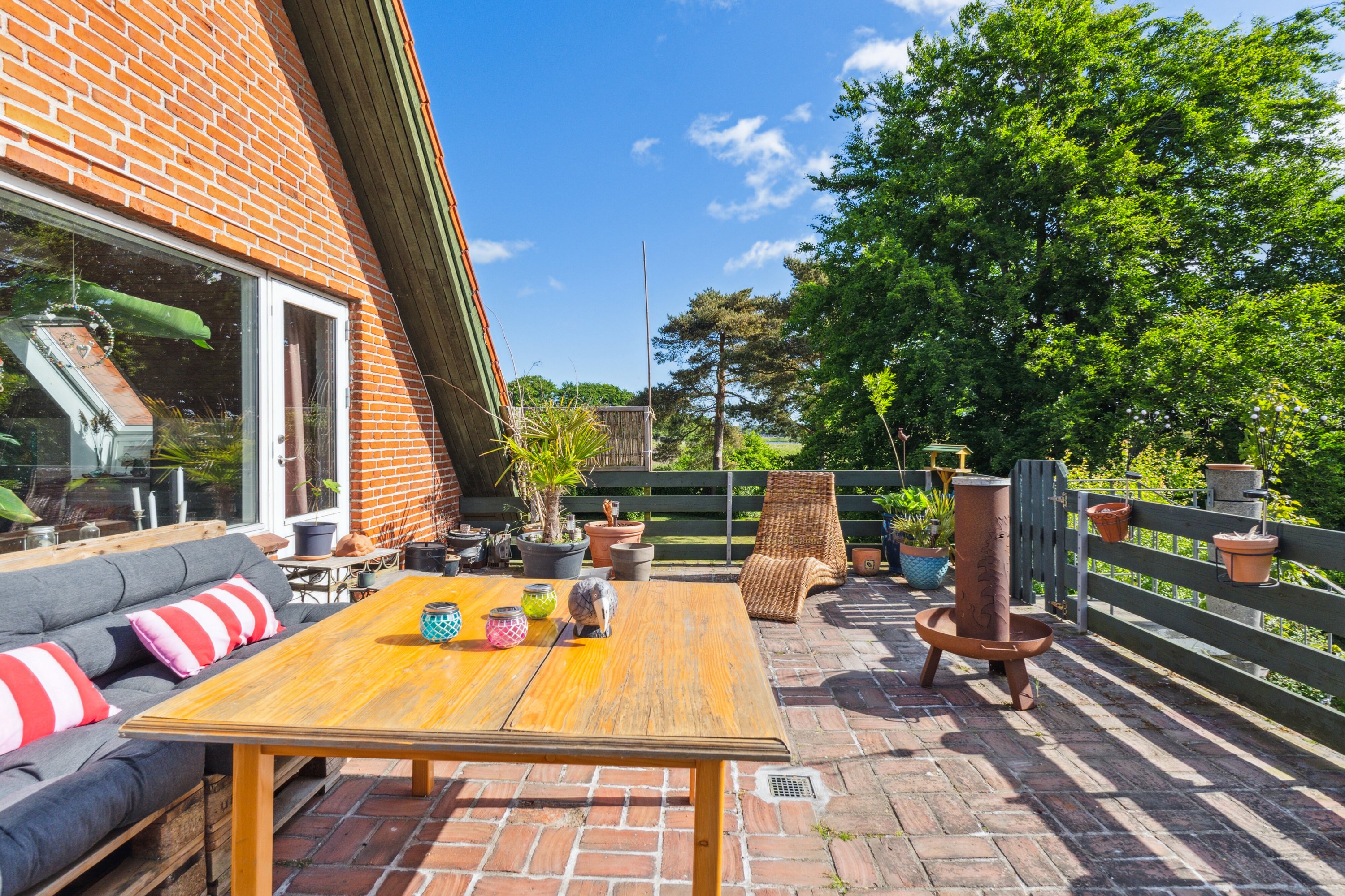 Fremhævet terrasse billede i fuldskærmstilstand. Billede af Kølstrupvej 41, 5330 Munkebo