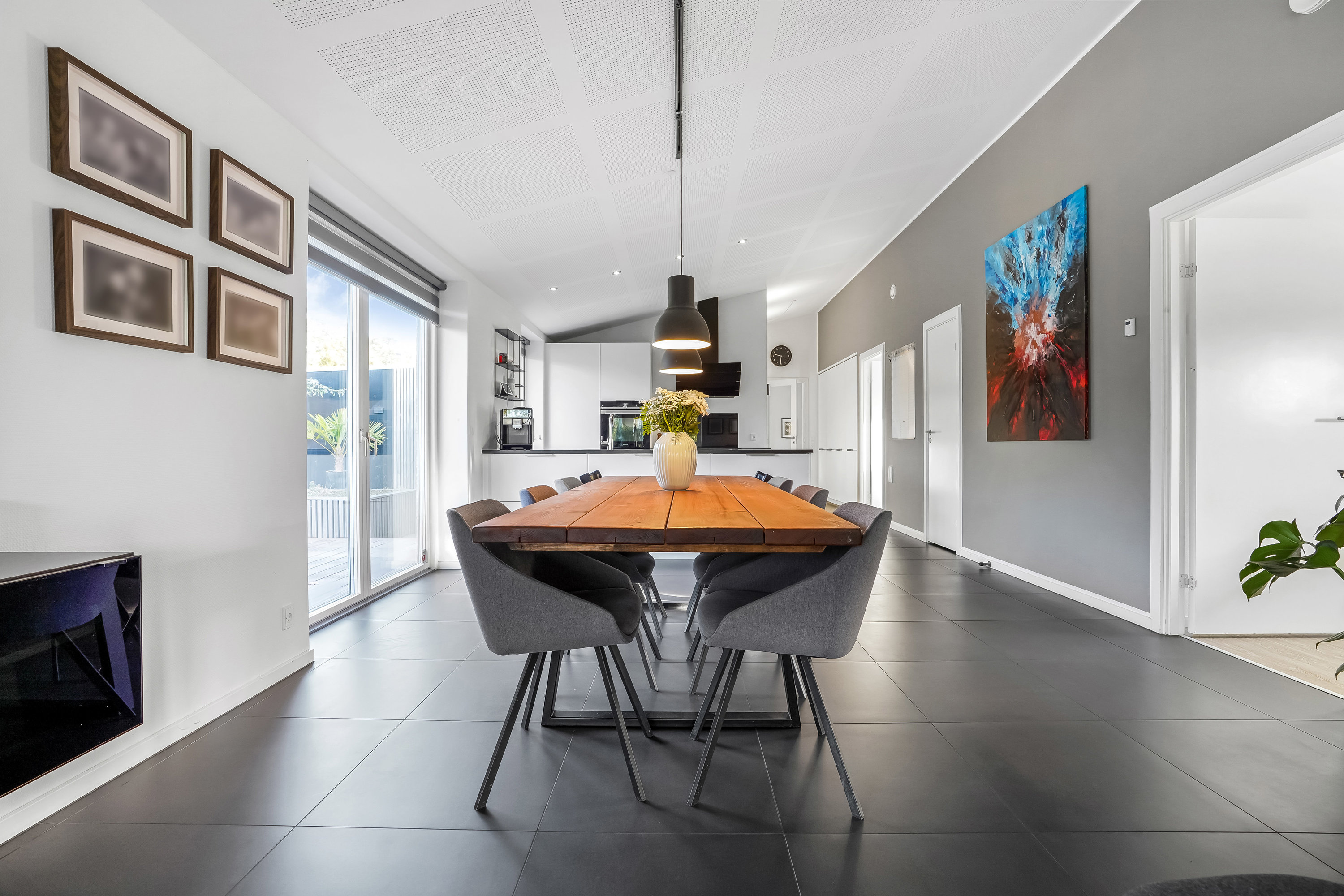 Fremhævet stue billede i fuldskærmstilstand. Billede af Gartnerlunden 17, Anderup, 5270 Odense N