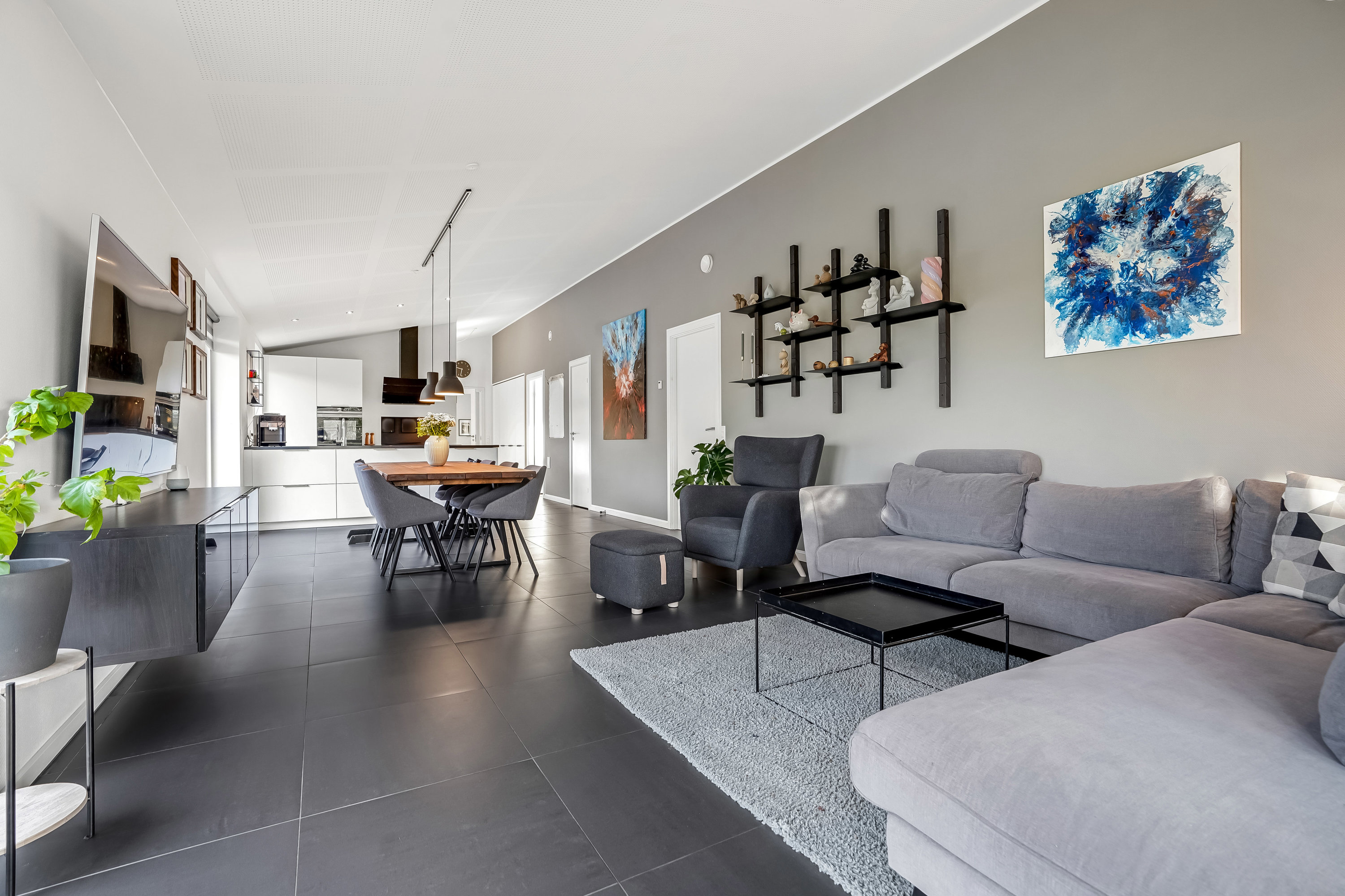 Fremhævet stue billede i fuldskærmstilstand. Billede af Gartnerlunden 17, Anderup, 5270 Odense N