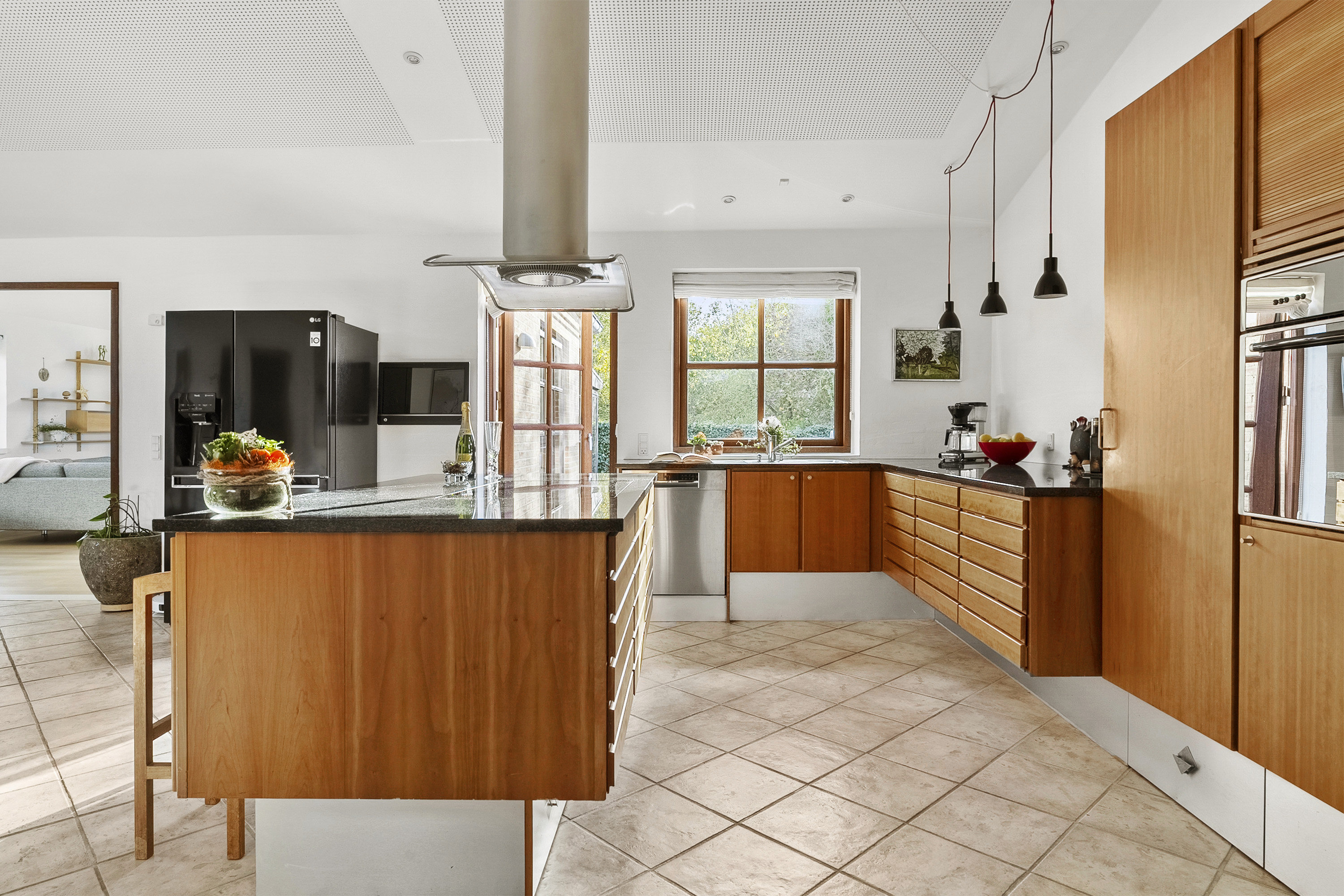 Fremhævet køkken billede i fuldskærmstilstand. Billede af Byvangen 96, 8700 Horsens