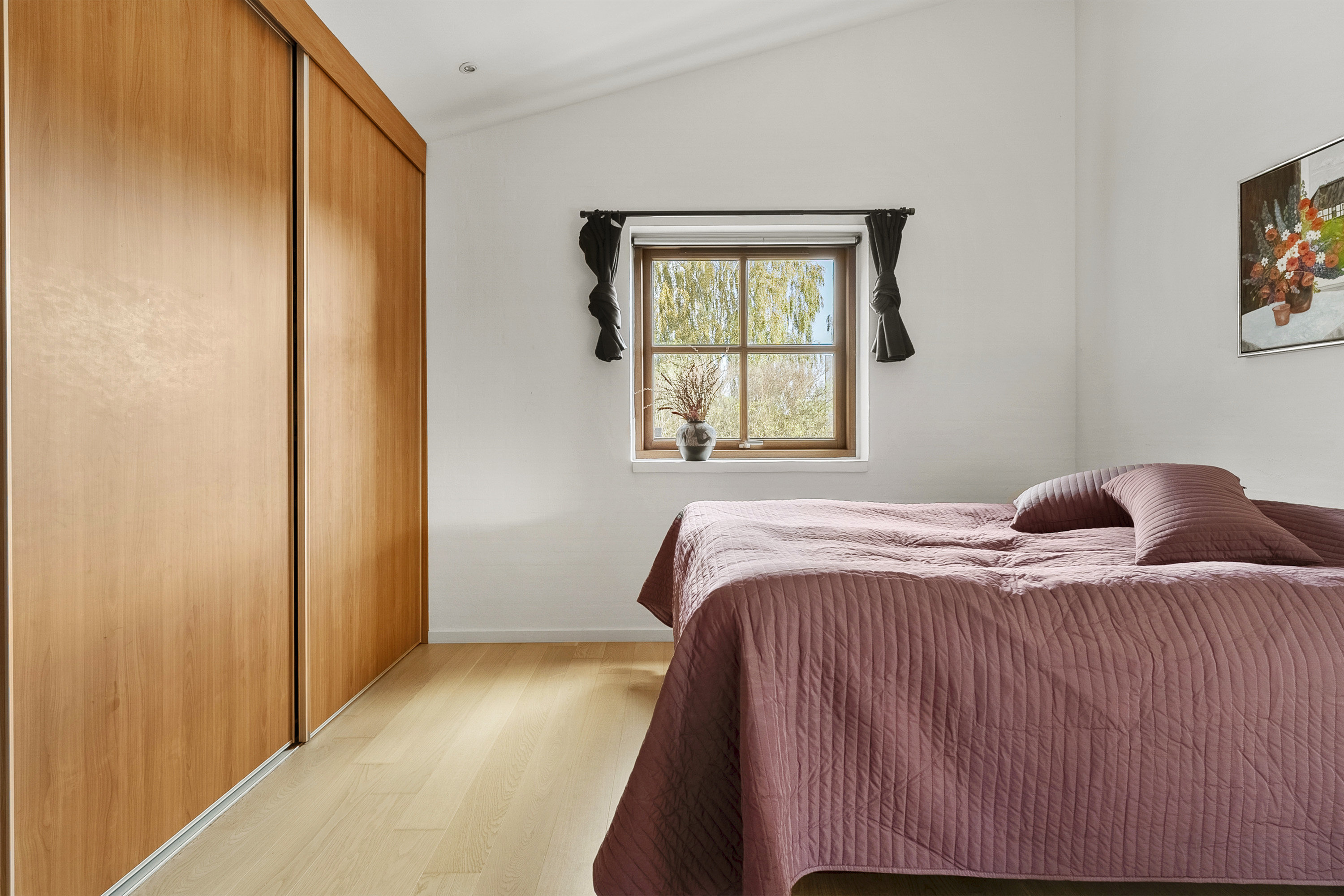 Fremhævet soveværelse billede i fuldskærmstilstand. Billede af Byvangen 96, 8700 Horsens