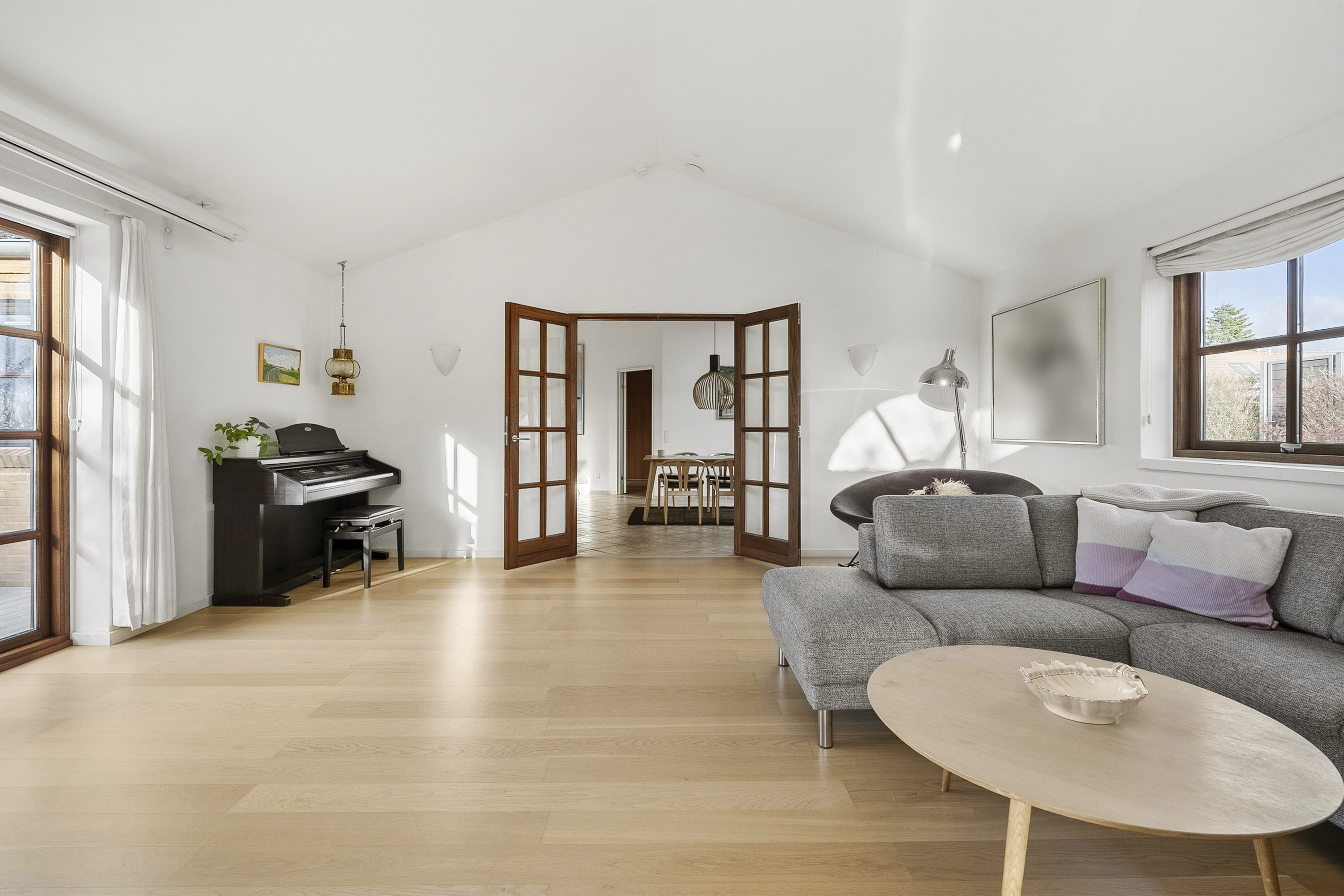 Fremhævet stue billede i fuldskærmstilstand. Billede af Byvangen 96, 8700 Horsens