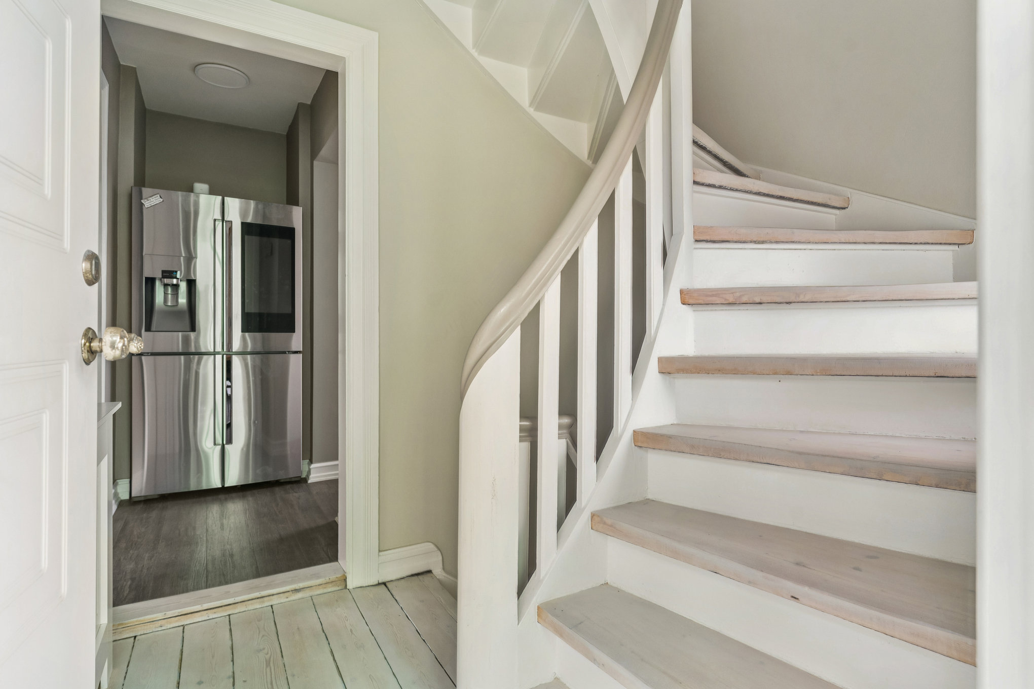 Fremhævet trappe billede i fuldskærmstilstand. Billede af Nørrebrogade 40, 8900 Randers C