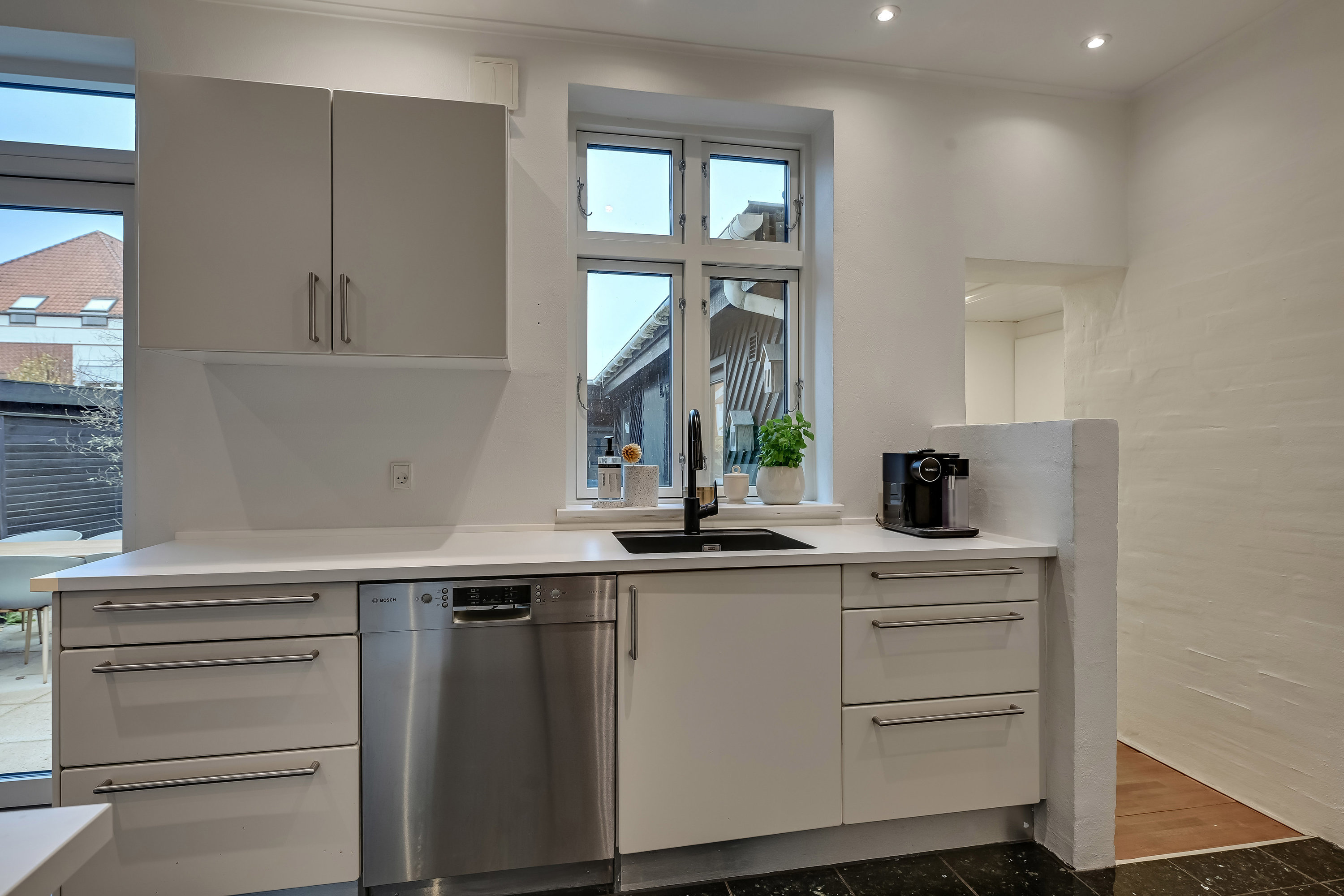 Fremhævet køkken billede i fuldskærmstilstand. Billede af Stormgade 82, 6700 Esbjerg