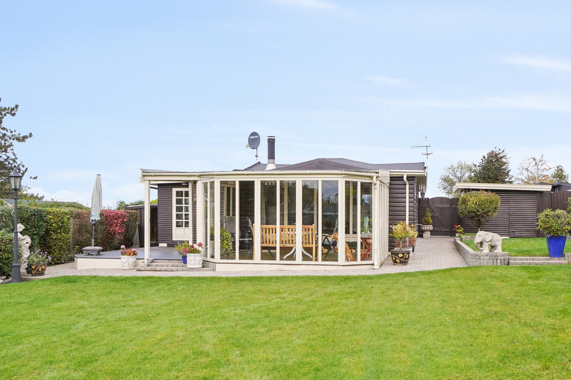 Fremhævet set fra haven billede i fuldskærmstilstand. Billede af Skovbirkvej 9, Ølsted Nordstrand, 3310 Ølsted