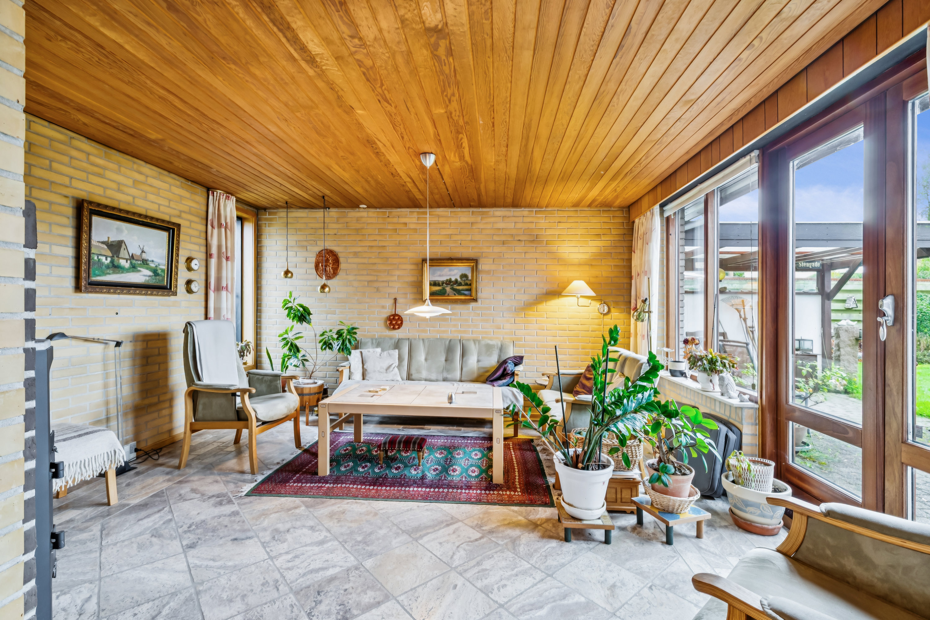 Fremhævet stue billede i fuldskærmstilstand. Billede af Valby Søndergade 29, 2630 Taastrup