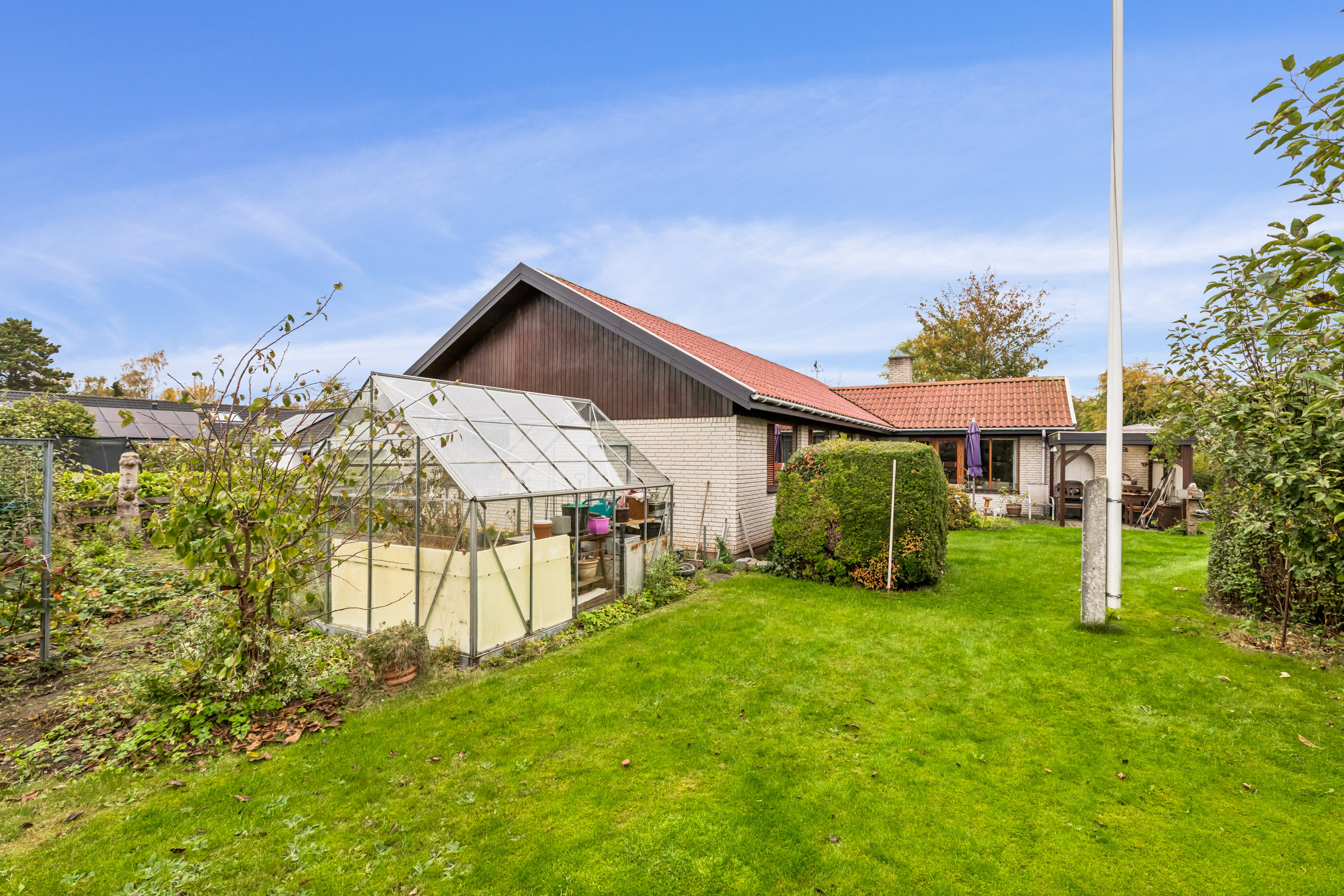 Fremhævet have billede i fuldskærmstilstand. Billede af Valby Søndergade 29, 2630 Taastrup