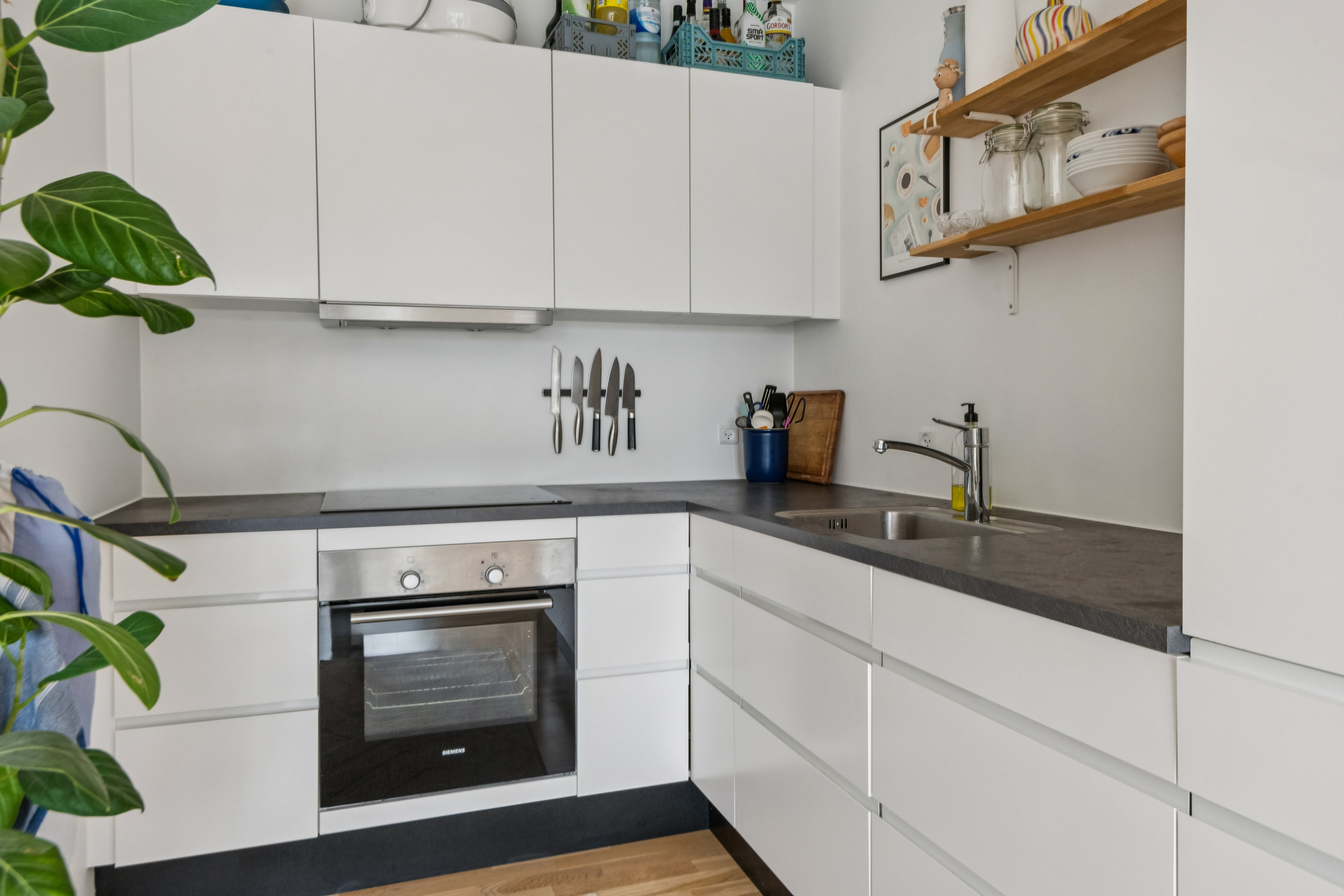 Fremhævet køkken billede i fuldskærmstilstand. Billede af Forchhammersvej 9A, 2. 4., 9000 Aalborg