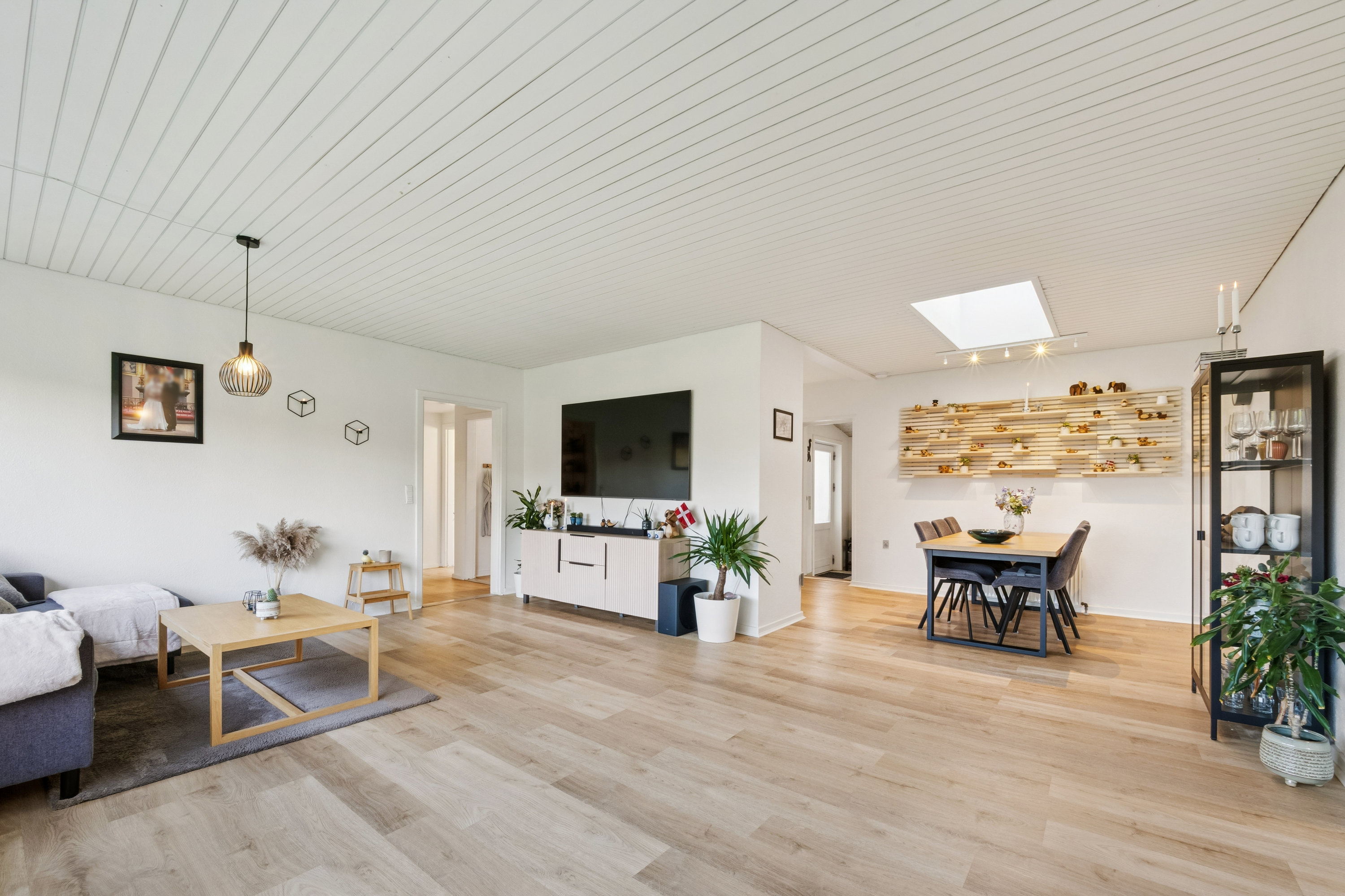 Fremhævet stue billede i fuldskærmstilstand. Billede af Klingenbergsgade 39, 7900 Nykøbing M