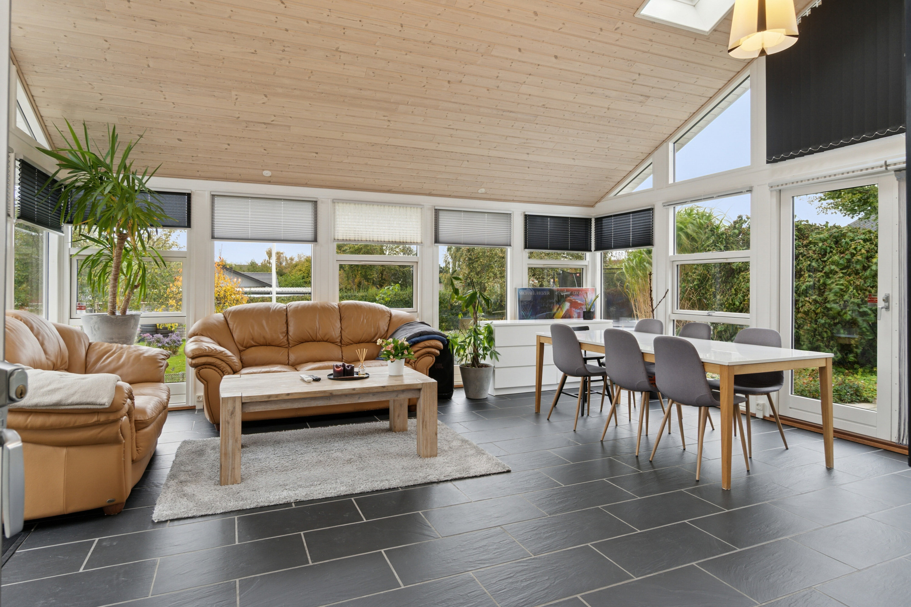 Fremhævet stue billede i fuldskærmstilstand. Billede af Væbnervænget 6, 4400 Kalundborg