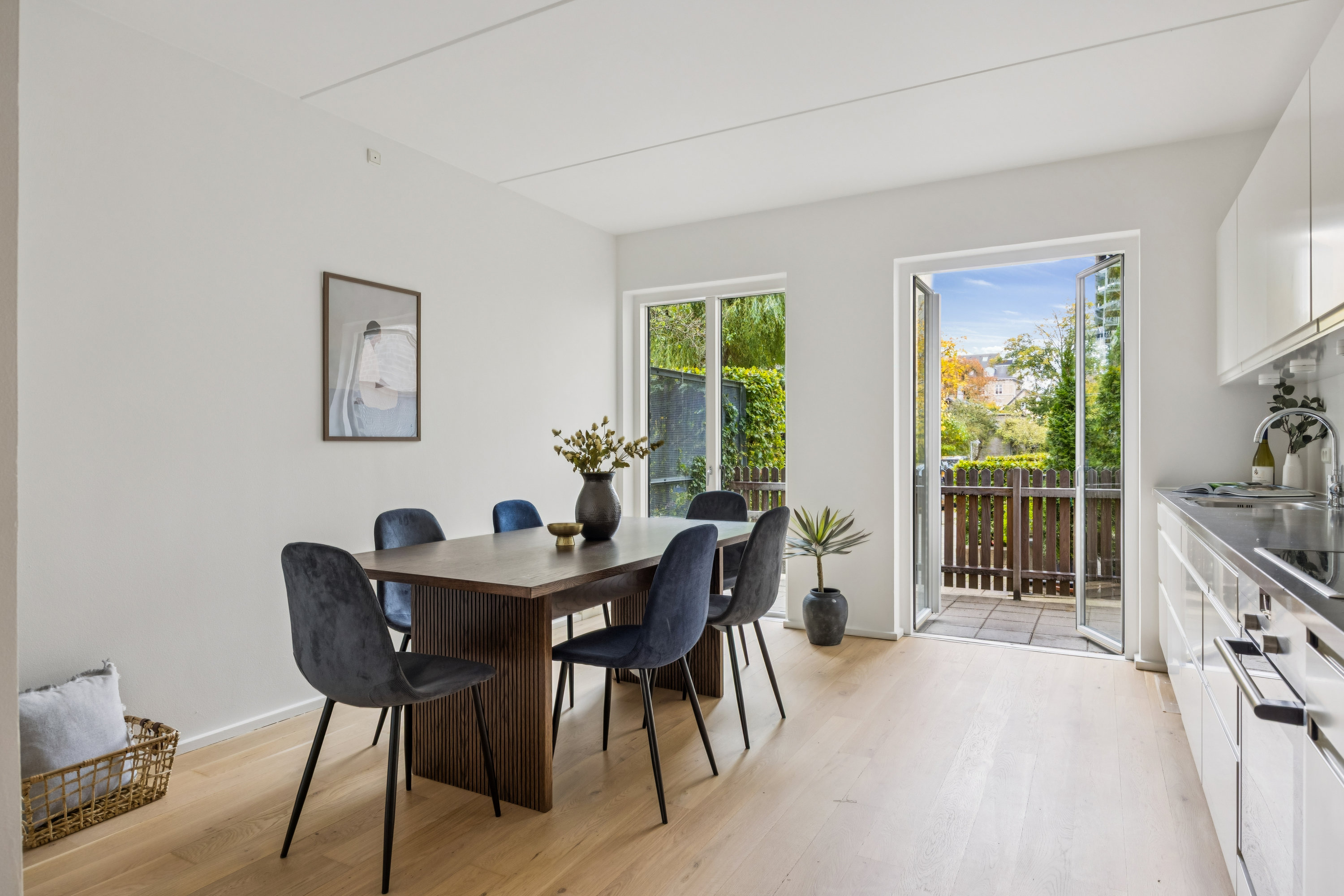 Miniaturebillede 1: køkken. Billede af Porcelænshaven 3F, 2000 Frederiksberg