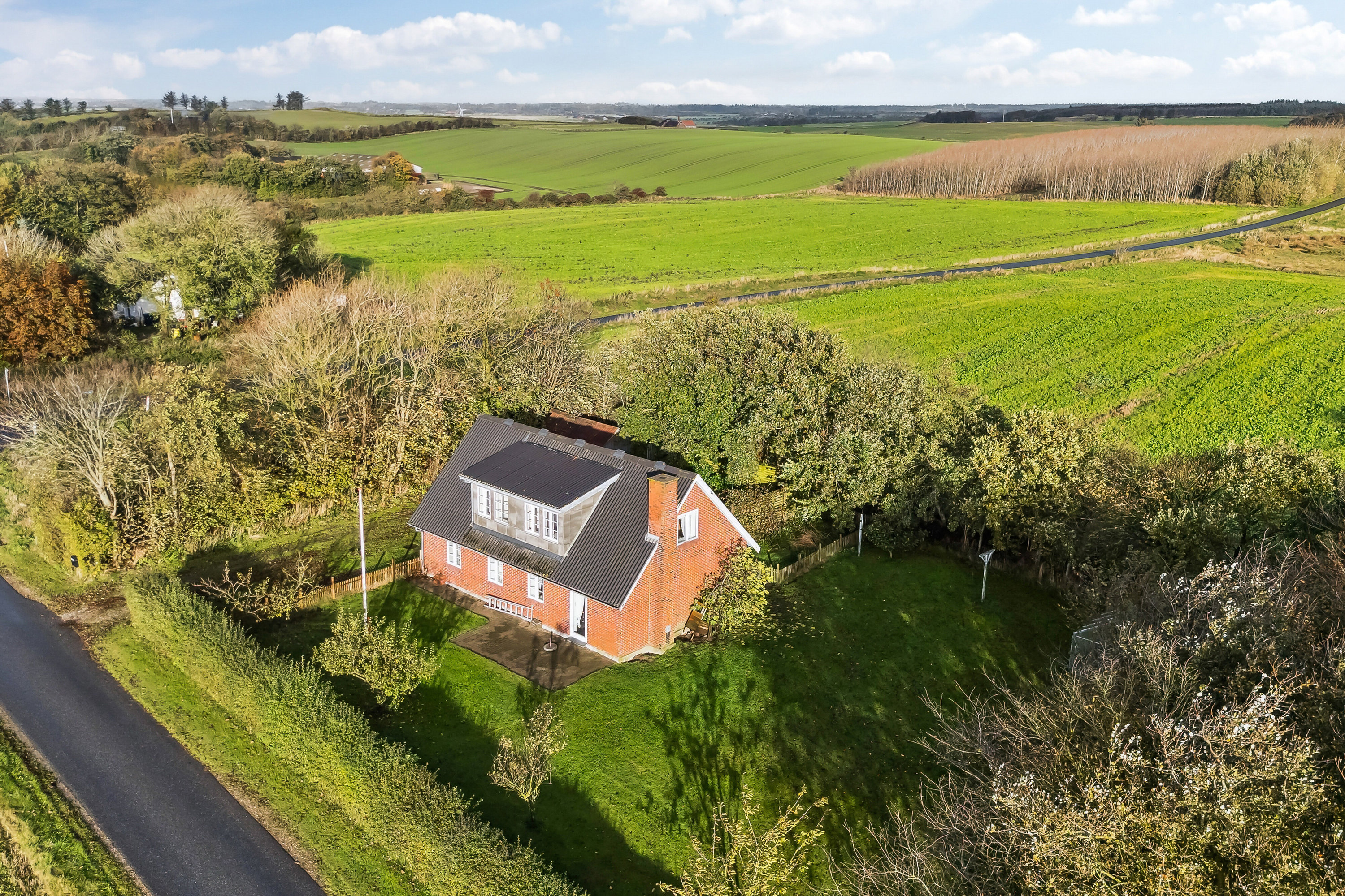 Fremhævet luftfoto billede i fuldskærmstilstand. Billede af Dalgårdvej 16, 7755 Bedsted Thy