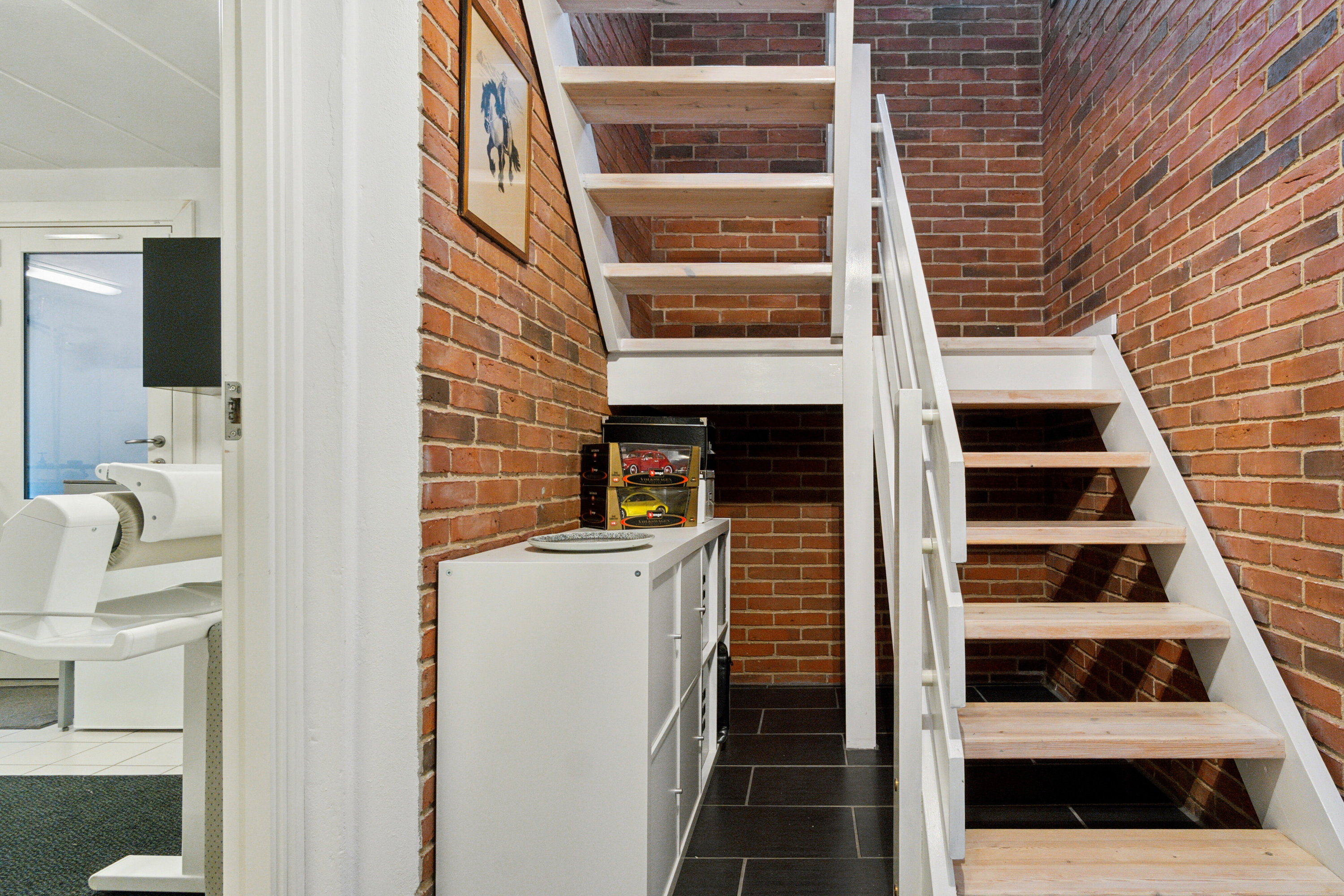 Fremhævet opgang billede i fuldskærmstilstand. Billede af Rytterbakken 3, 3650 Ølstykke