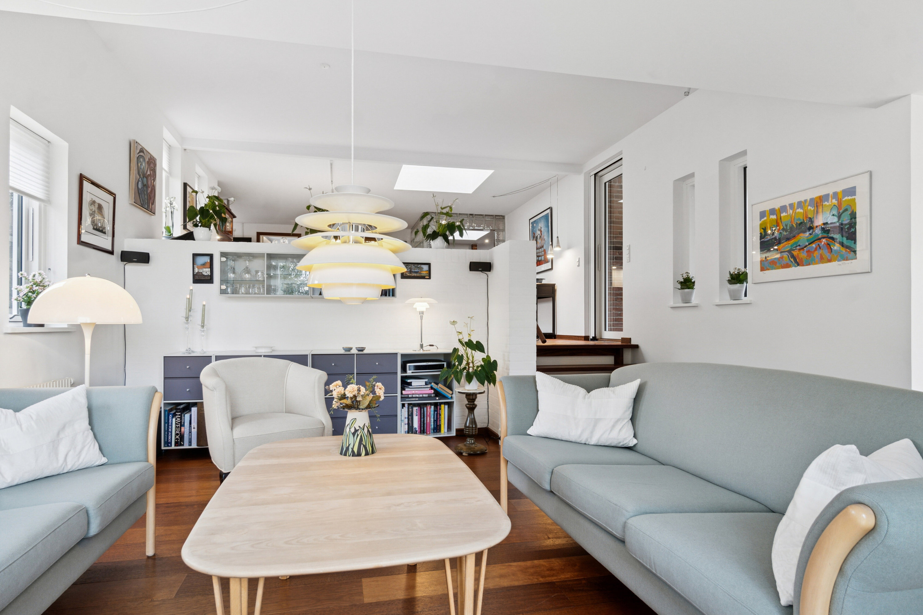 Fremhævet stue billede i fuldskærmstilstand. Billede af Rytterbakken 3, 3650 Ølstykke