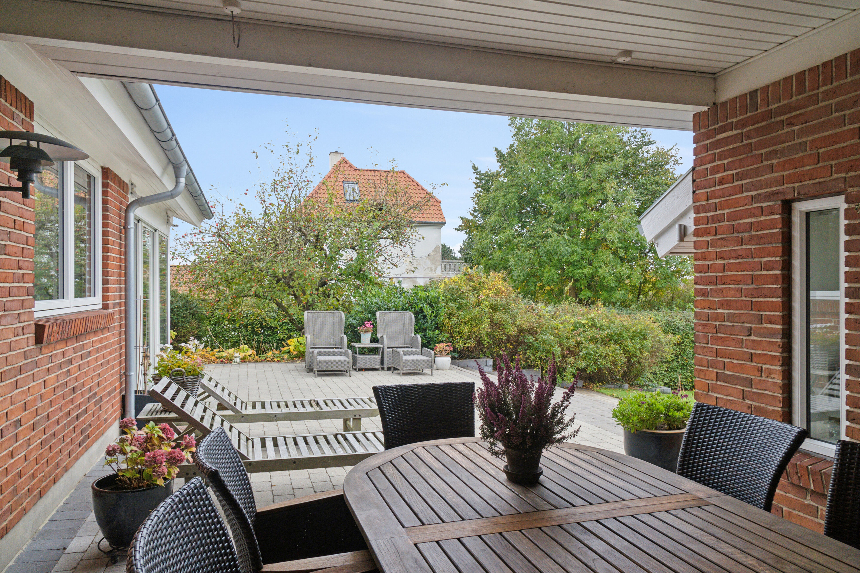 Fremhævet terrasse billede i fuldskærmstilstand. Billede af Rytterbakken 3, 3650 Ølstykke