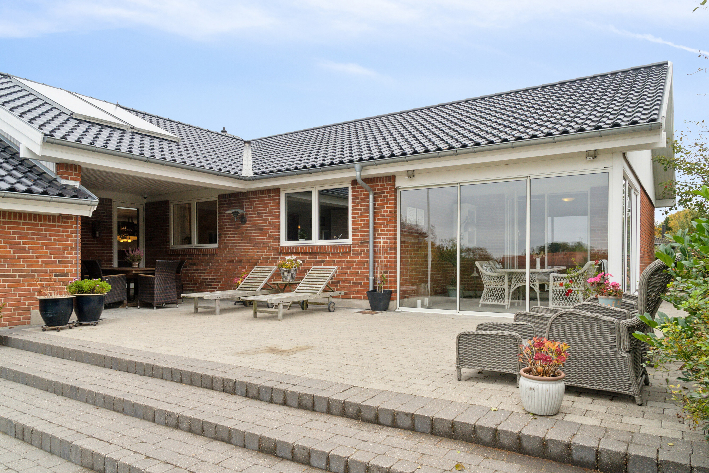 Fremhævet udendørs billede i fuldskærmstilstand. Billede af Rytterbakken 3, 3650 Ølstykke