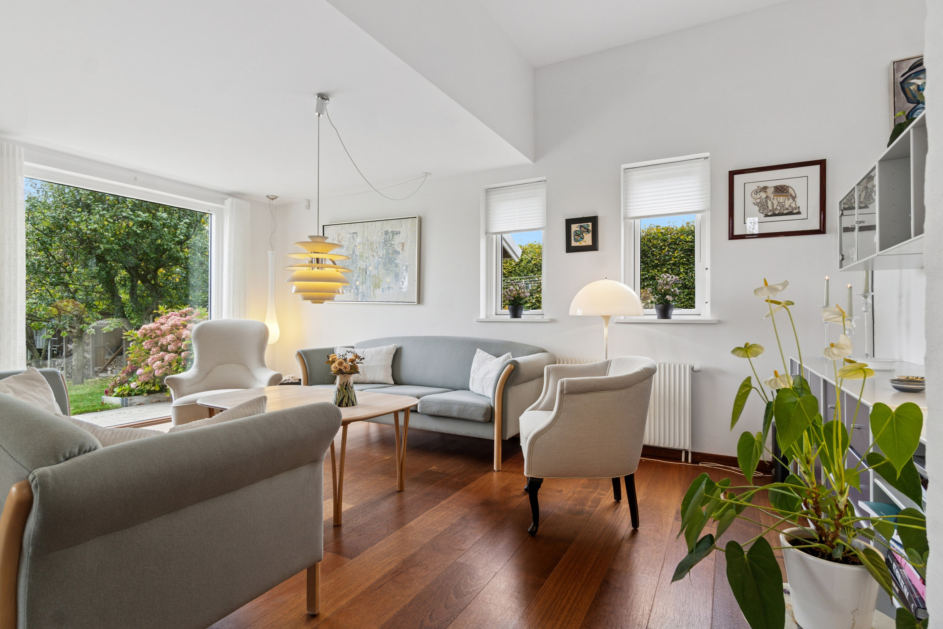 Fremhævet stue billede i fuldskærmstilstand. Billede af Rytterbakken 3, 3650 Ølstykke