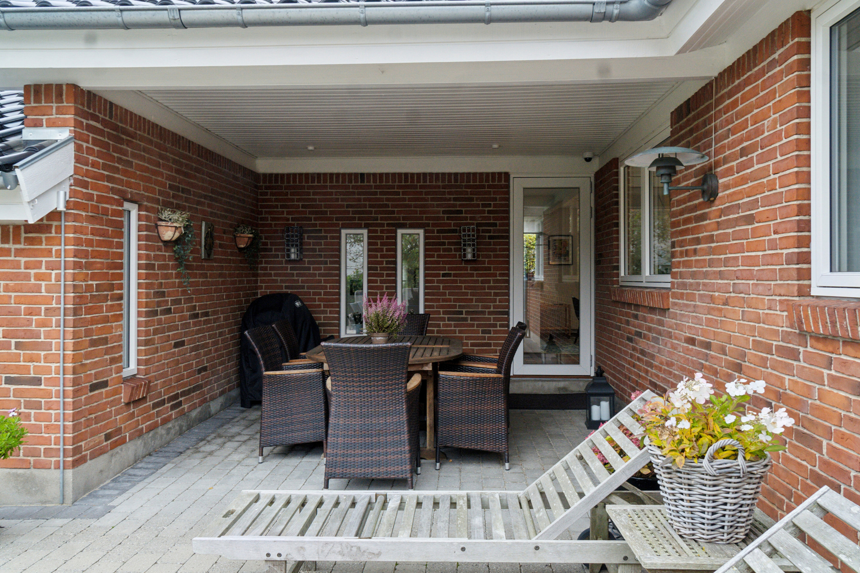 Fremhævet overdækket terrasse billede i fuldskærmstilstand. Billede af Rytterbakken 3, 3650 Ølstykke