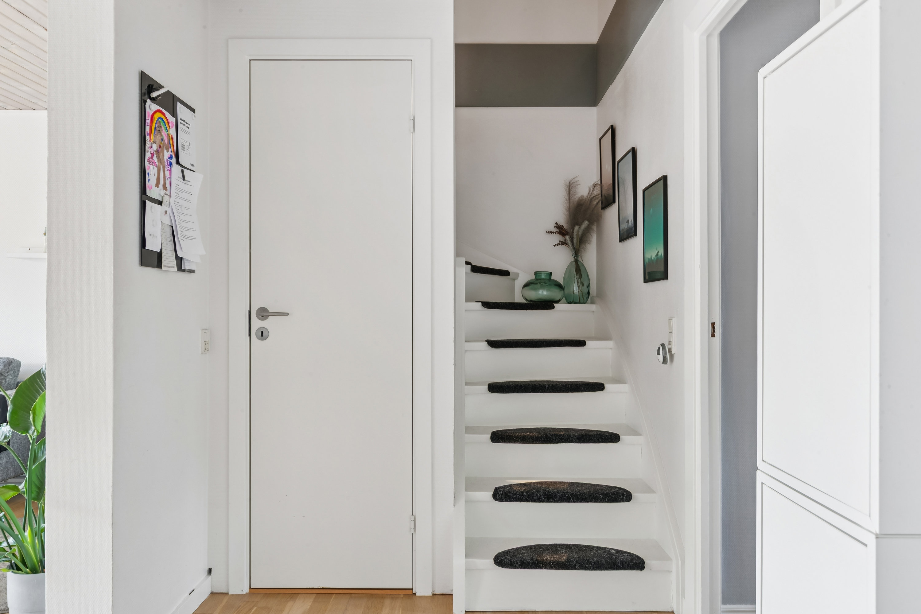 Fremhævet gang billede i fuldskærmstilstand. Billede af Stærebo 15, 2665 Vallensbæk Strand