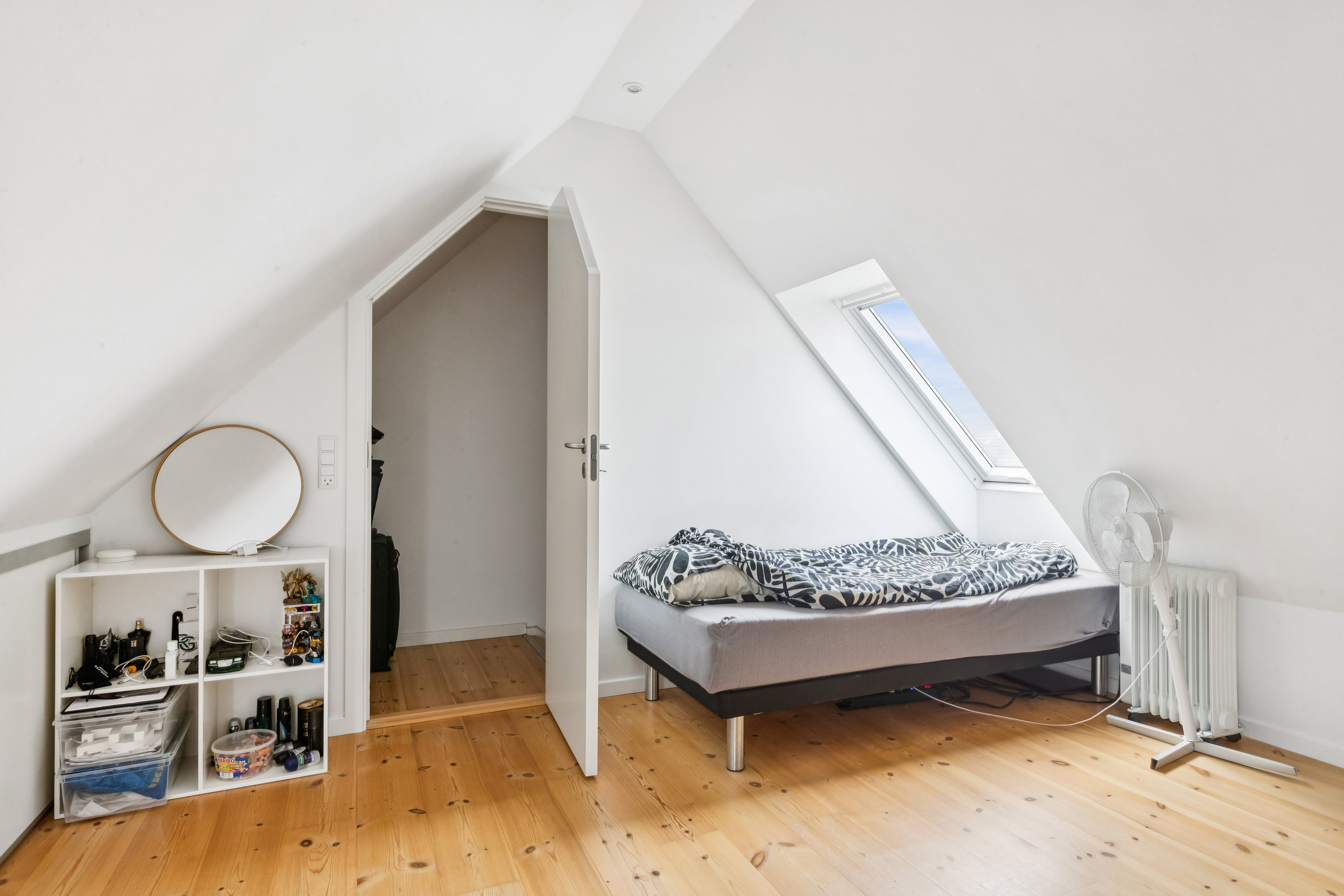 Fremhævet værelse billede i fuldskærmstilstand. Billede af Stærebo 15, 2665 Vallensbæk Strand