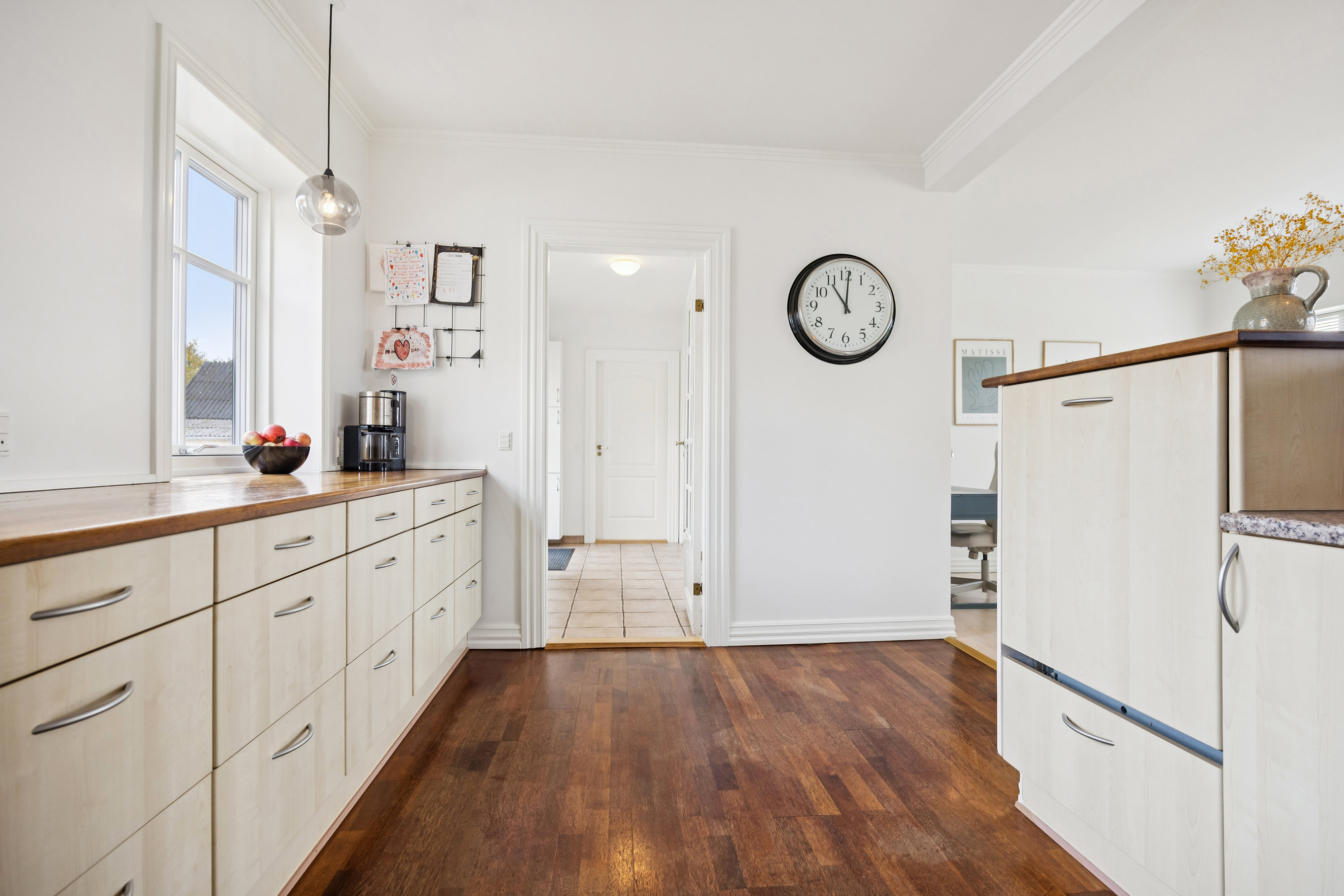 Fremhævet køkken billede i fuldskærmstilstand. Billede af Sønderskovvej 170, 9370 Hals