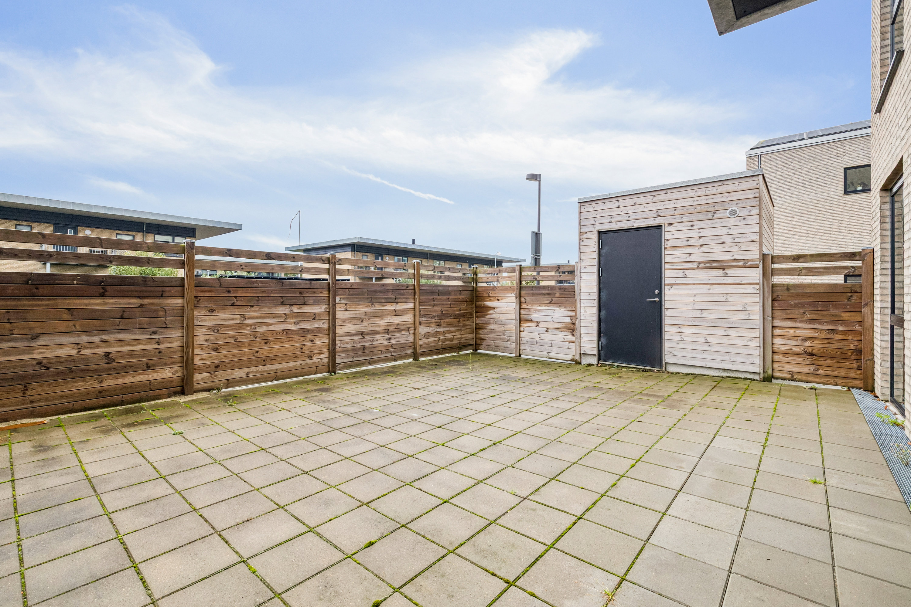 Fremhævet terrasse billede i fuldskærmstilstand. Billede af Ovenvande 5, st.. th., 8660 Skanderborg