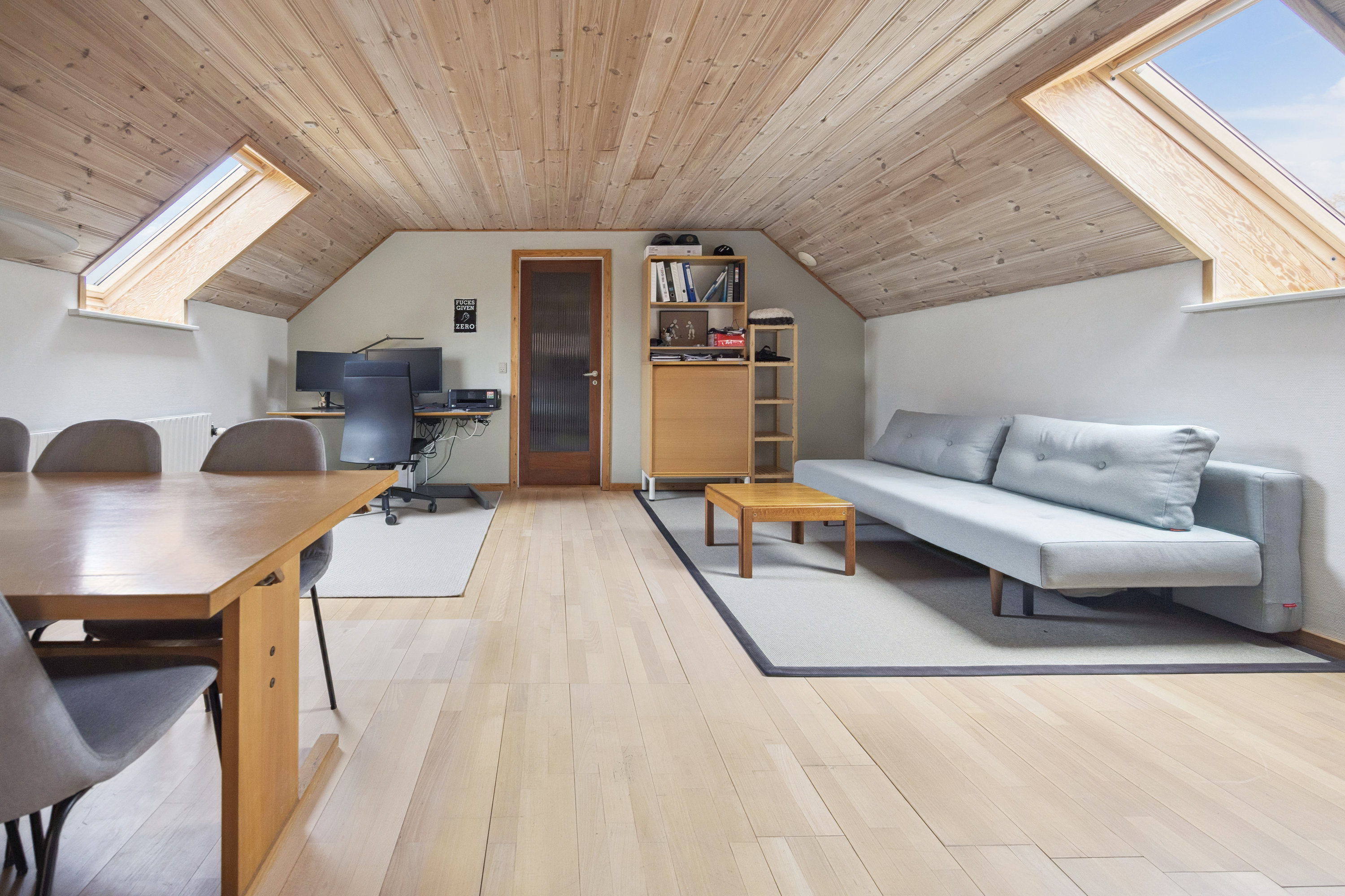 Fremhævet stue billede i fuldskærmstilstand. Billede af Sønderskovvej 170, 9370 Hals