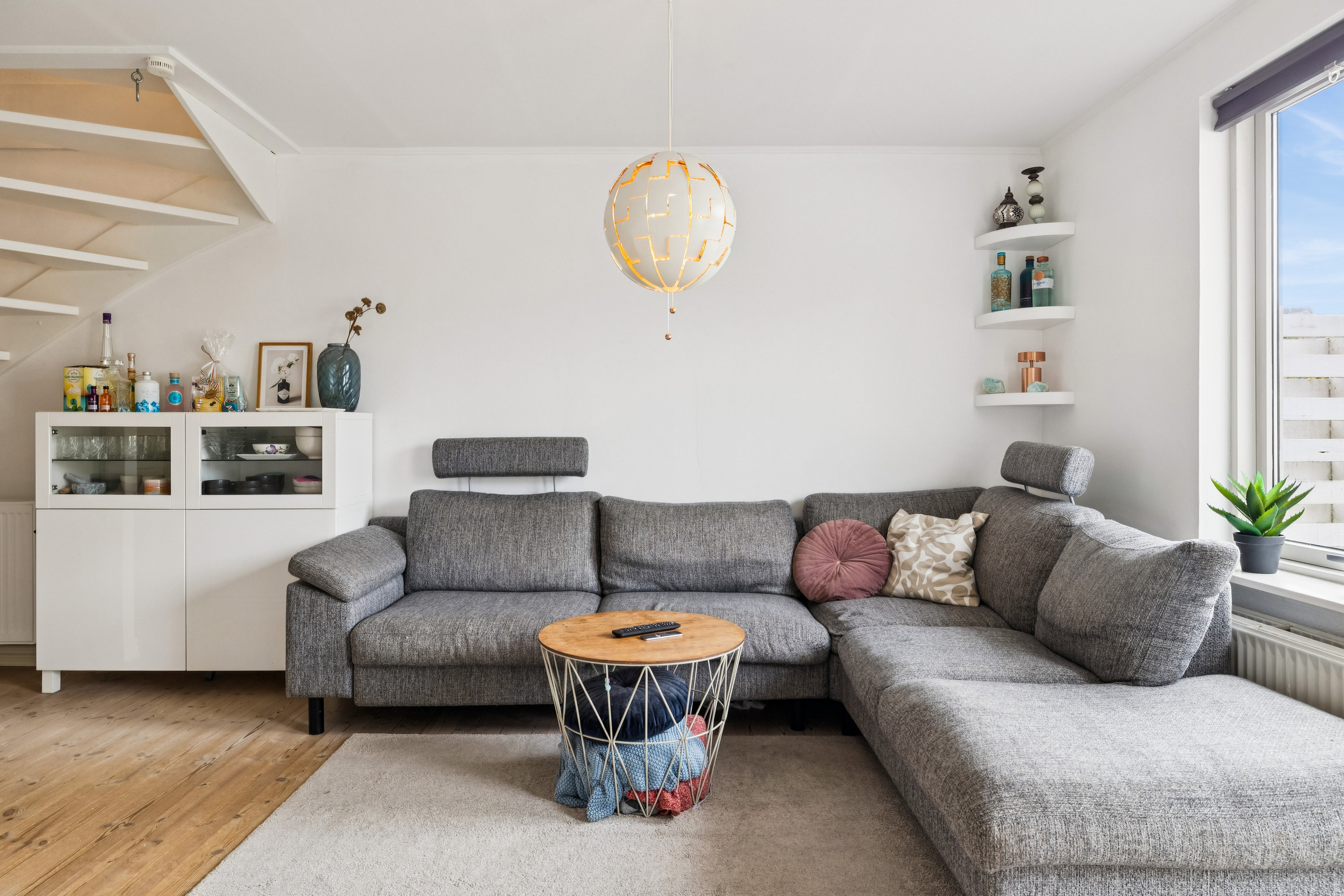 Fremhævet stue billede i fuldskærmstilstand. Billede af Vesterparken 57, 8660 Skanderborg