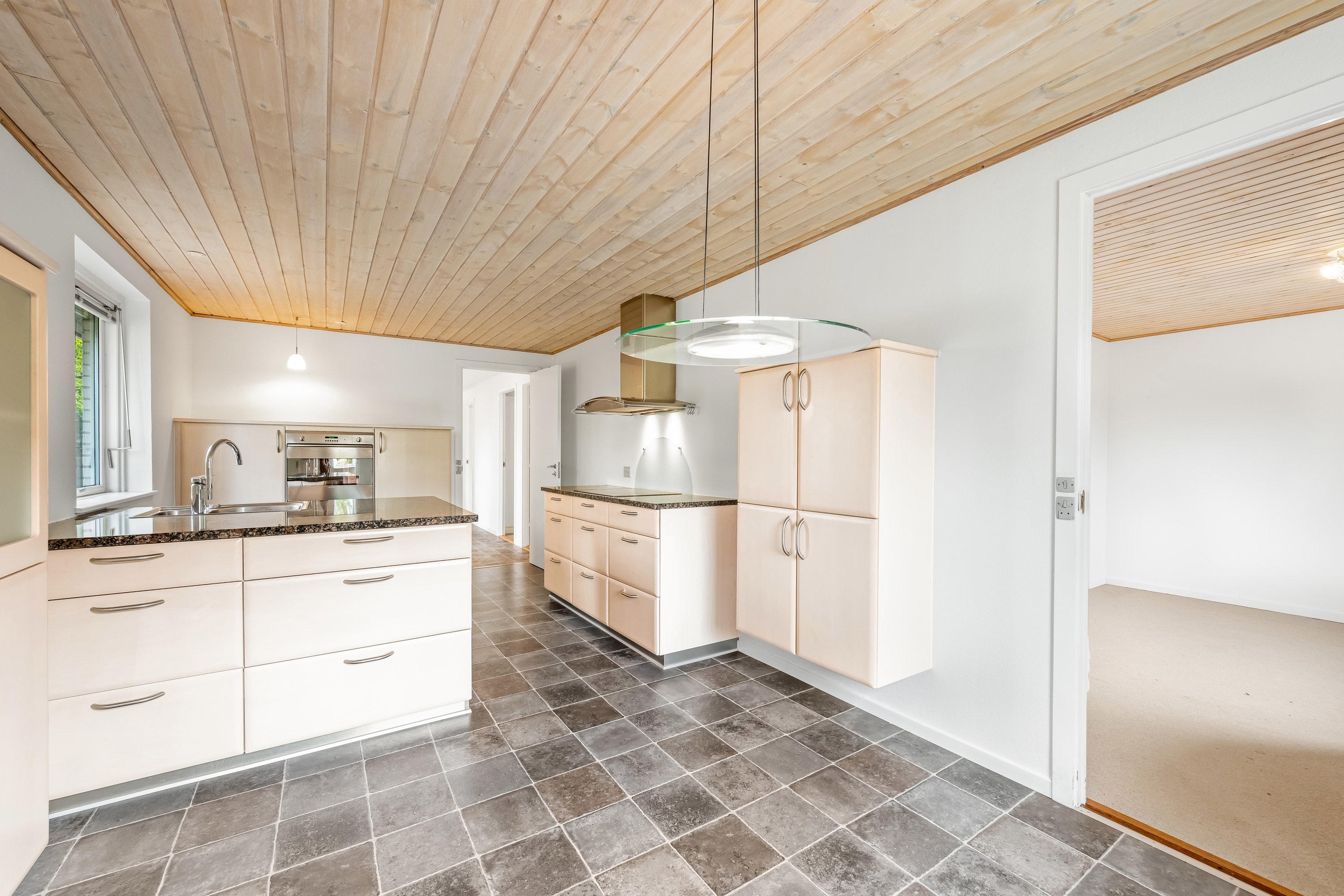 Fremhævet køkken billede i fuldskærmstilstand. Billede af Egernvej 8, Borris, 6900 Skjern