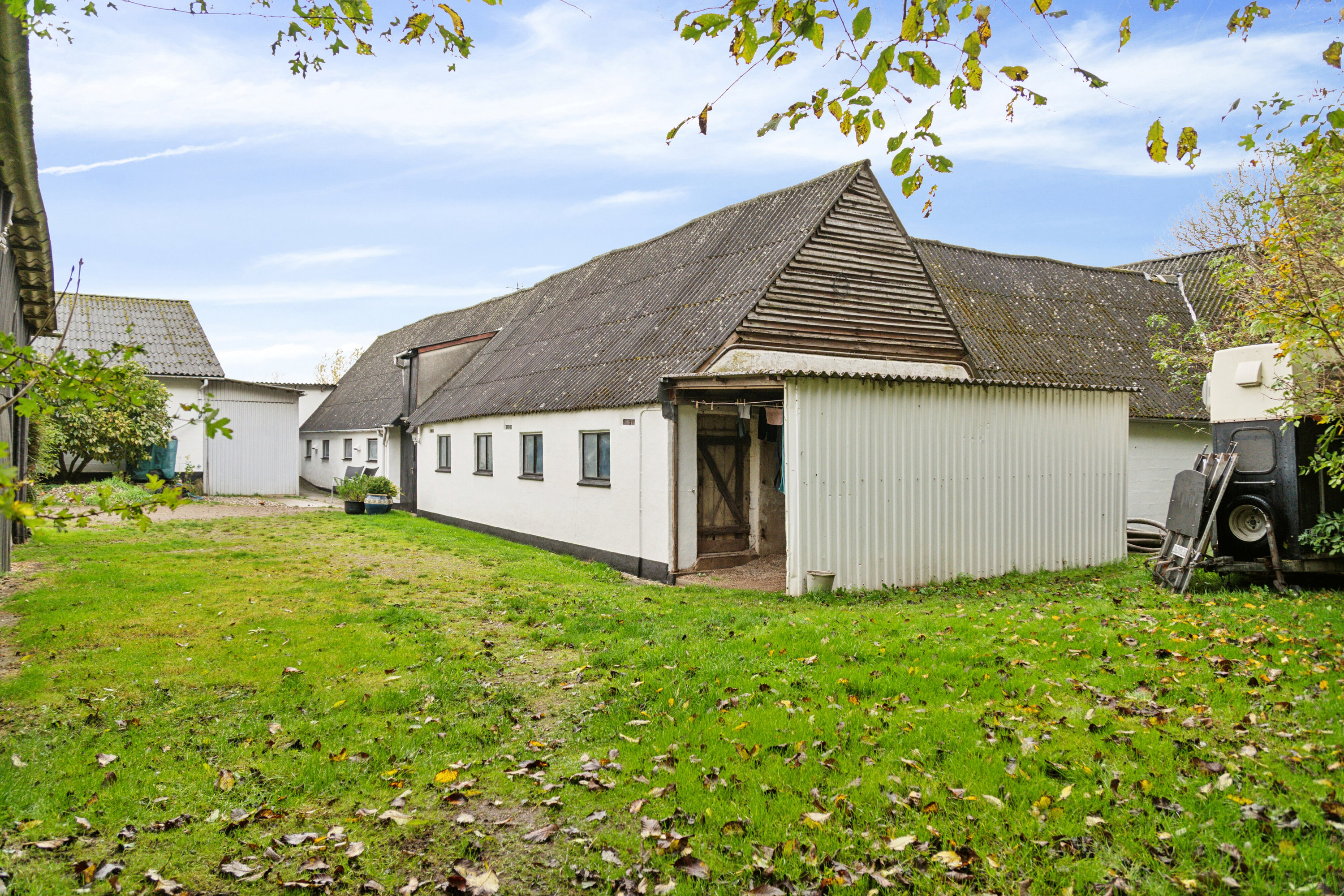 Fremhævet set fra haven billede i fuldskærmstilstand. Billede af Gl Kappendrupvej 49, 5450 Otterup