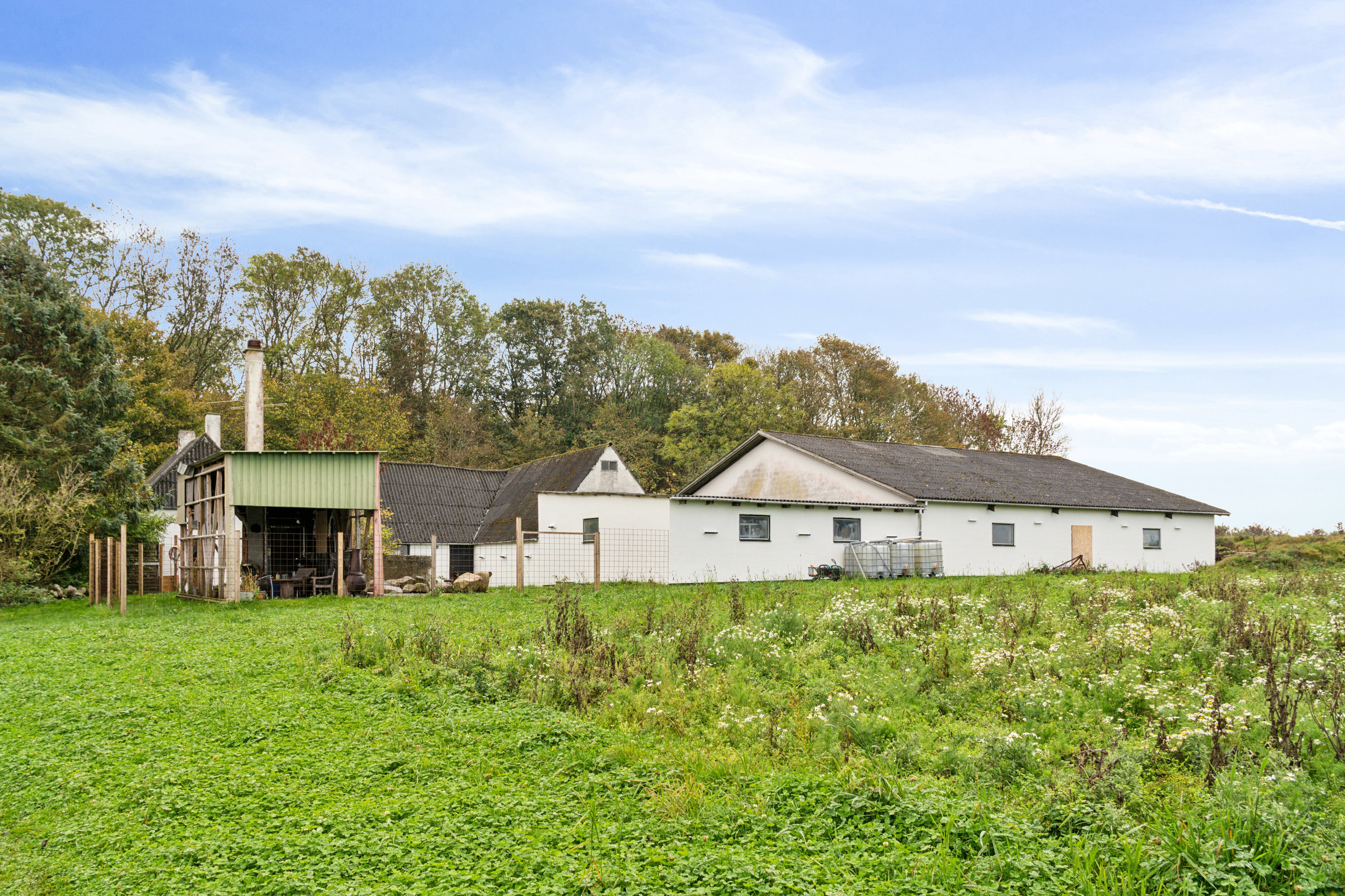 Fremhævet set fra haven billede i fuldskærmstilstand. Billede af Gl Kappendrupvej 49, 5450 Otterup