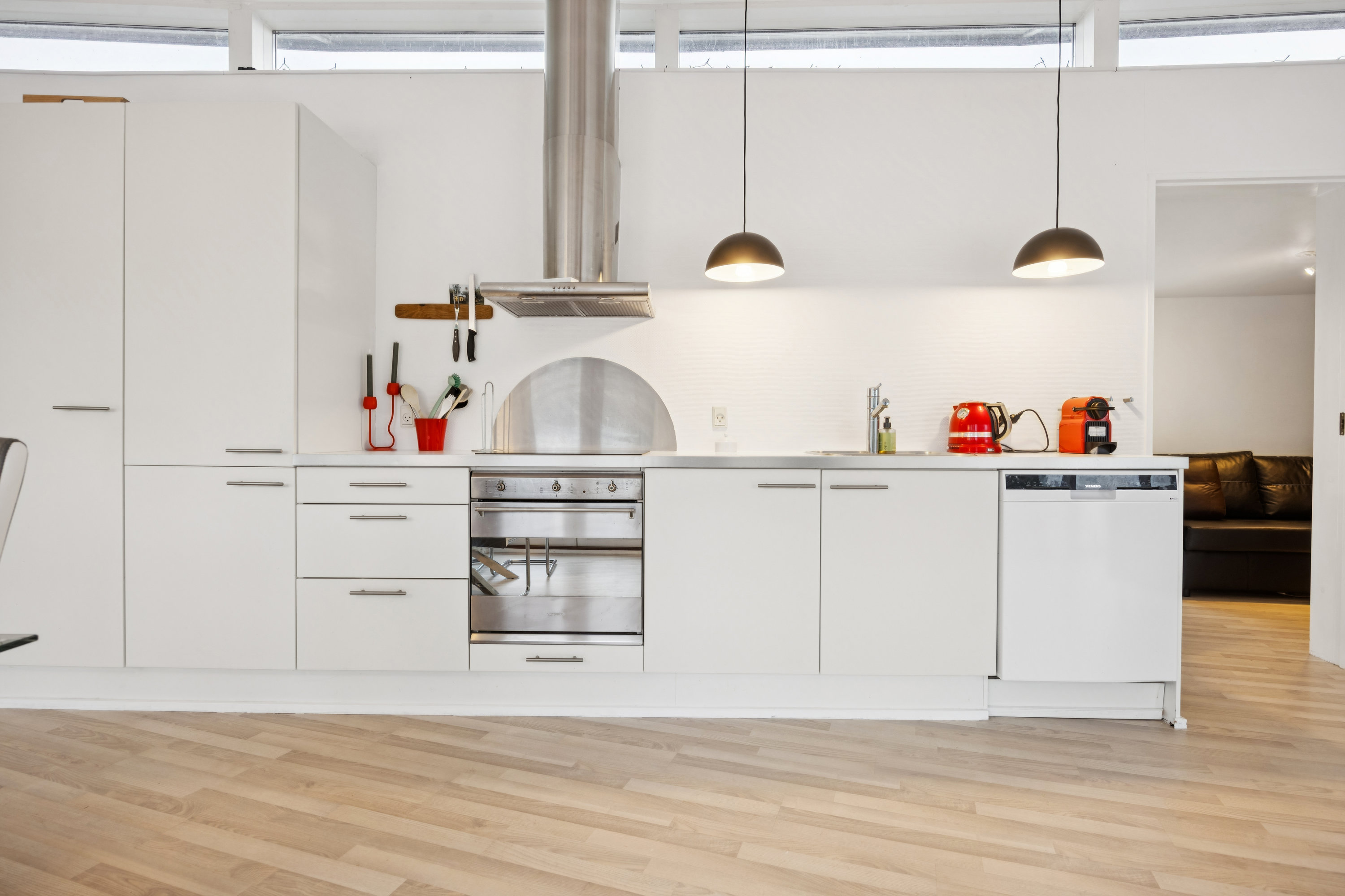 Fremhævet køkken billede i fuldskærmstilstand. Billede af Rødkløvervej 5, Hou, 9370 Hals