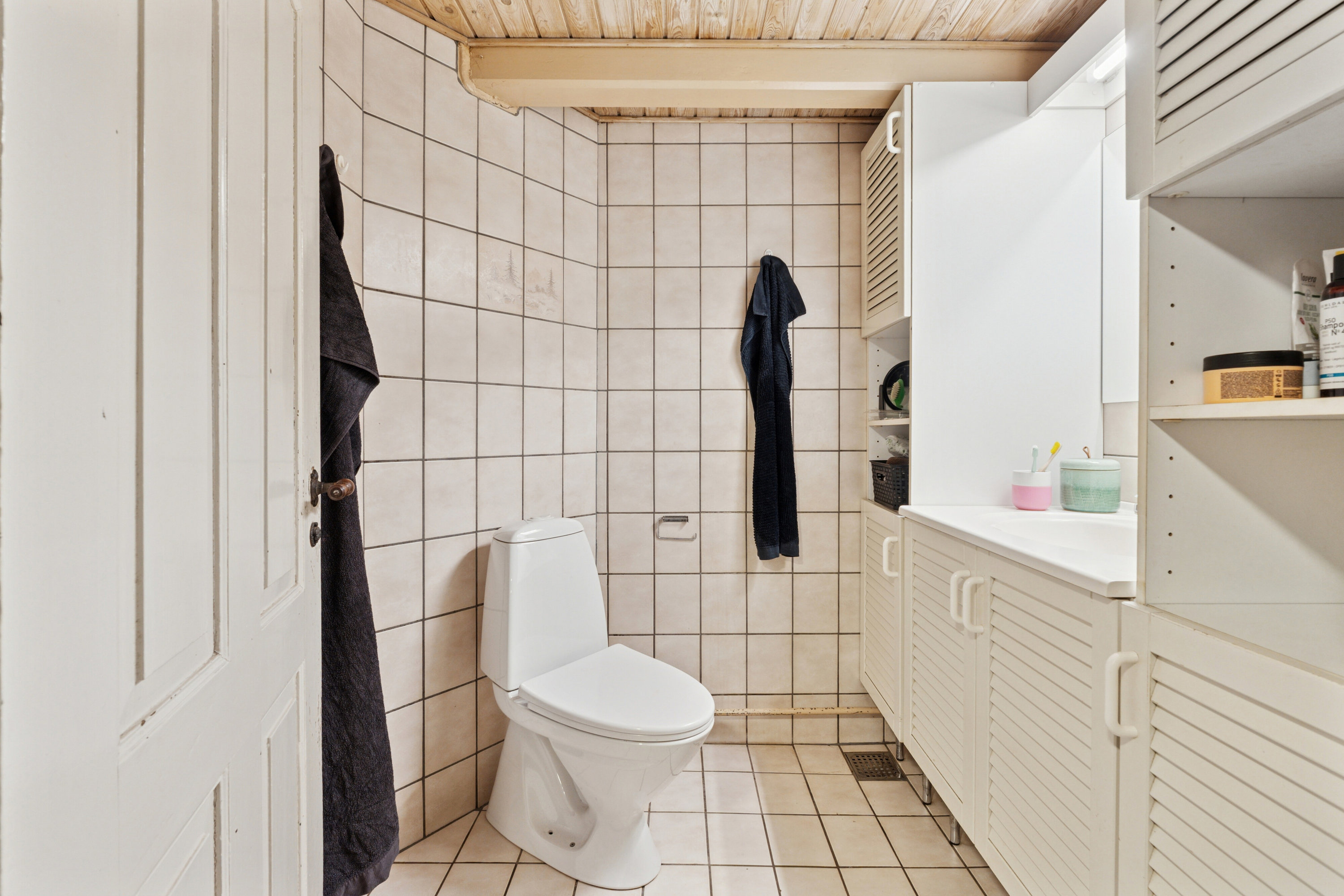 Fremhævet badeværelse billede i fuldskærmstilstand. Billede af Gl Kappendrupvej 49, 5450 Otterup