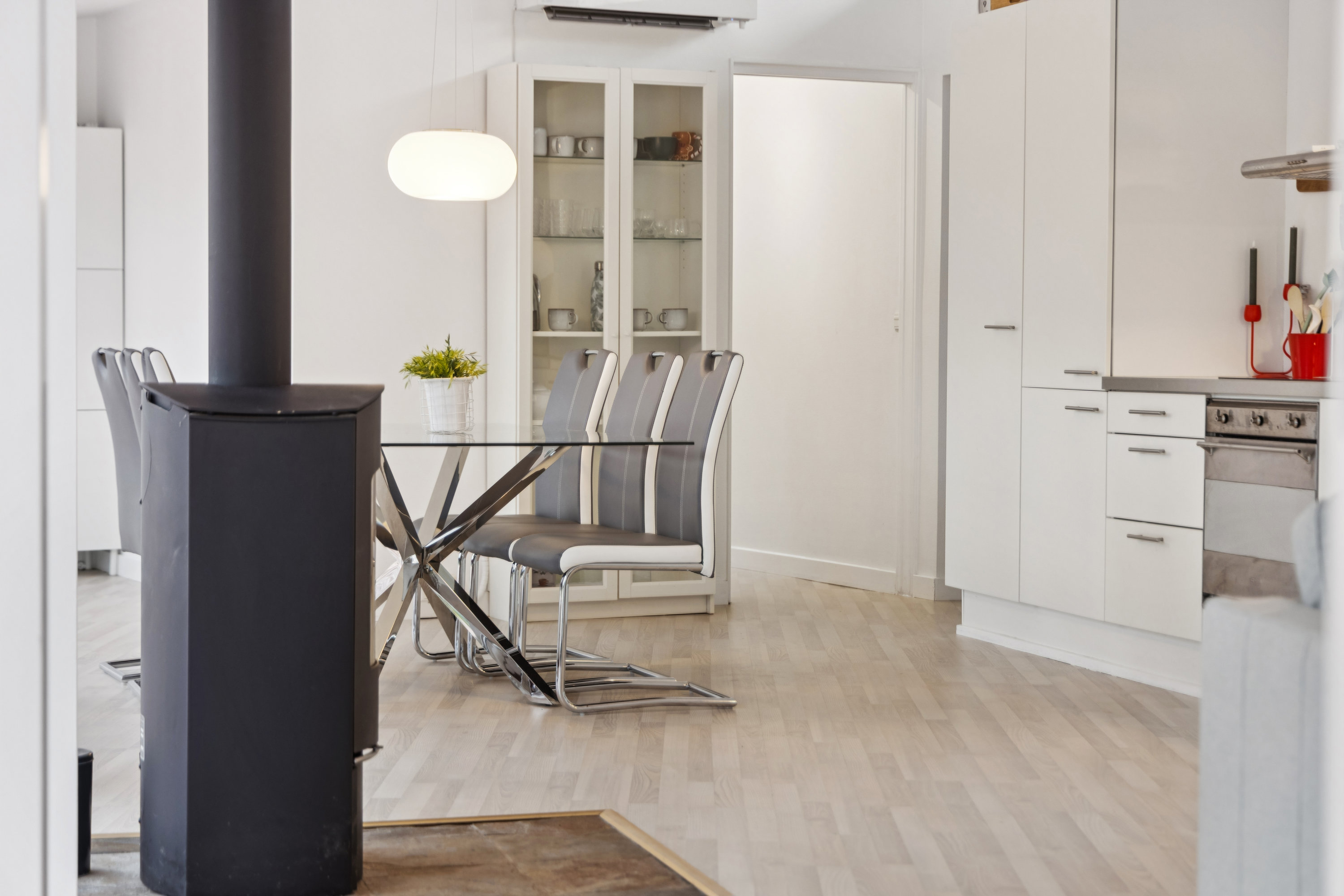 Fremhævet køkken billede i fuldskærmstilstand. Billede af Rødkløvervej 5, Hou, 9370 Hals