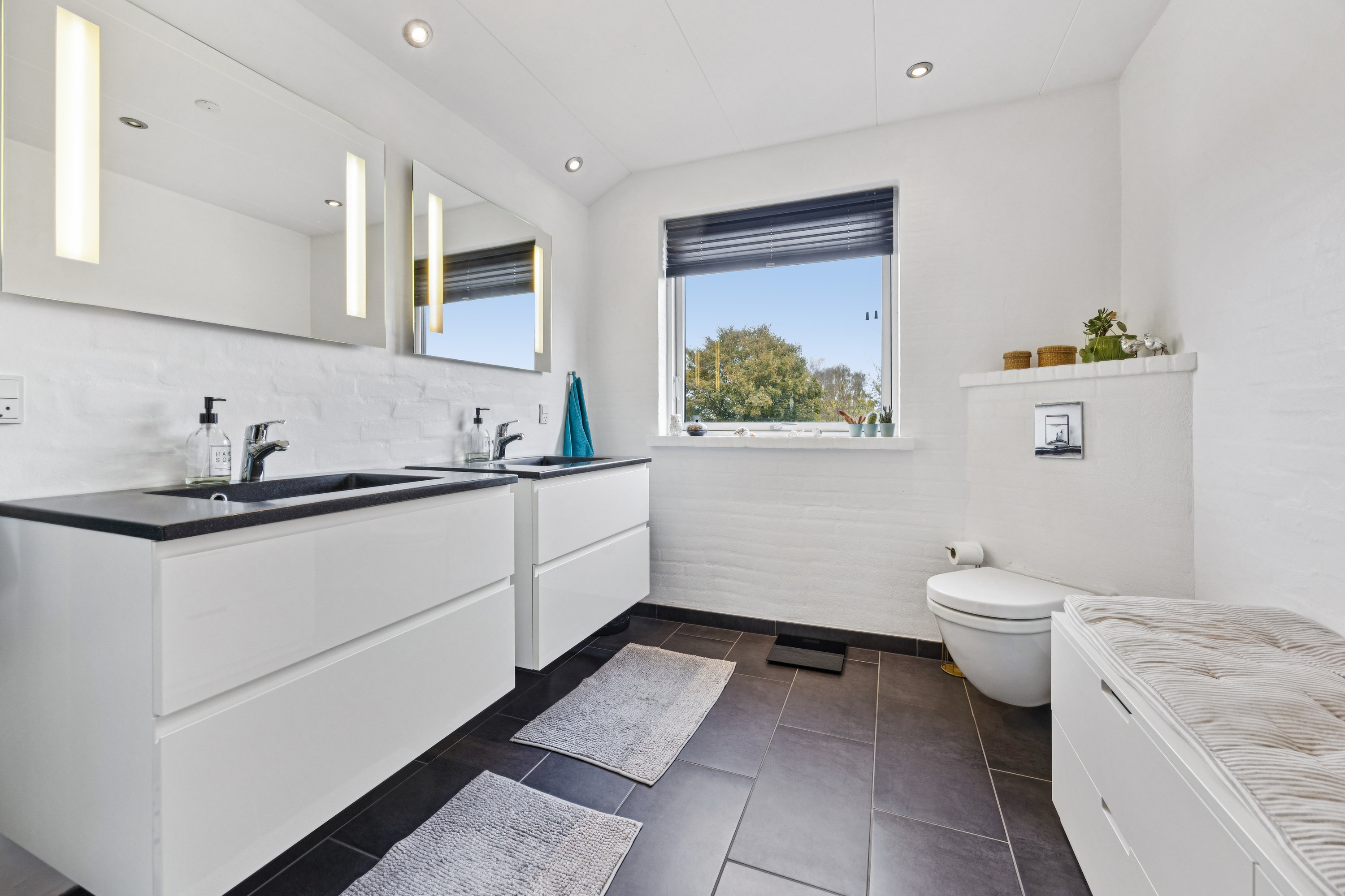 Fremhævet badeværelse billede i fuldskærmstilstand. Billede af Diget 7, 9460 Brovst