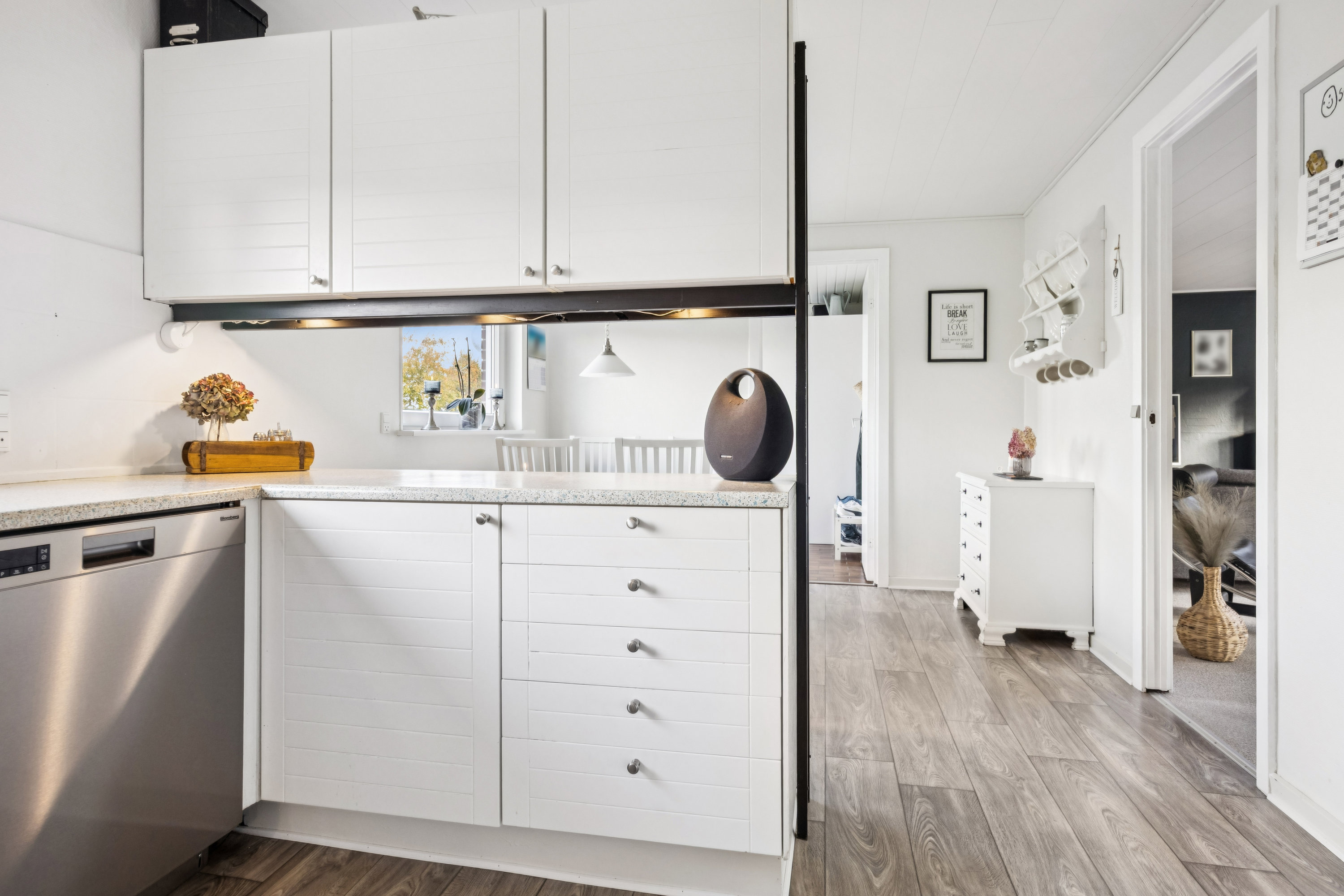 Fremhævet køkken billede i fuldskærmstilstand. Billede af Fuglevænget 41, Klejtrup, 9500 Hobro