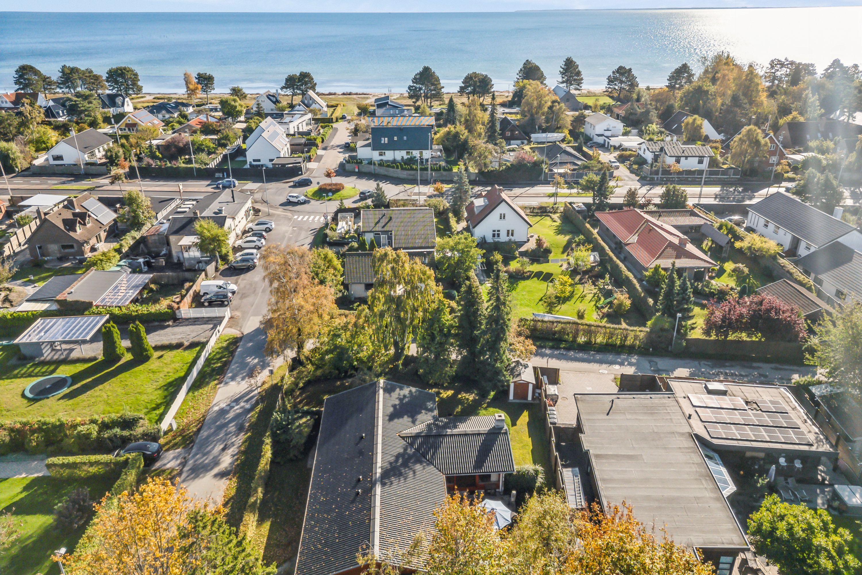 Fremhævet luftfoto billede i fuldskærmstilstand. Billede af Strandgårdsvej 5, 2690 Karlslunde