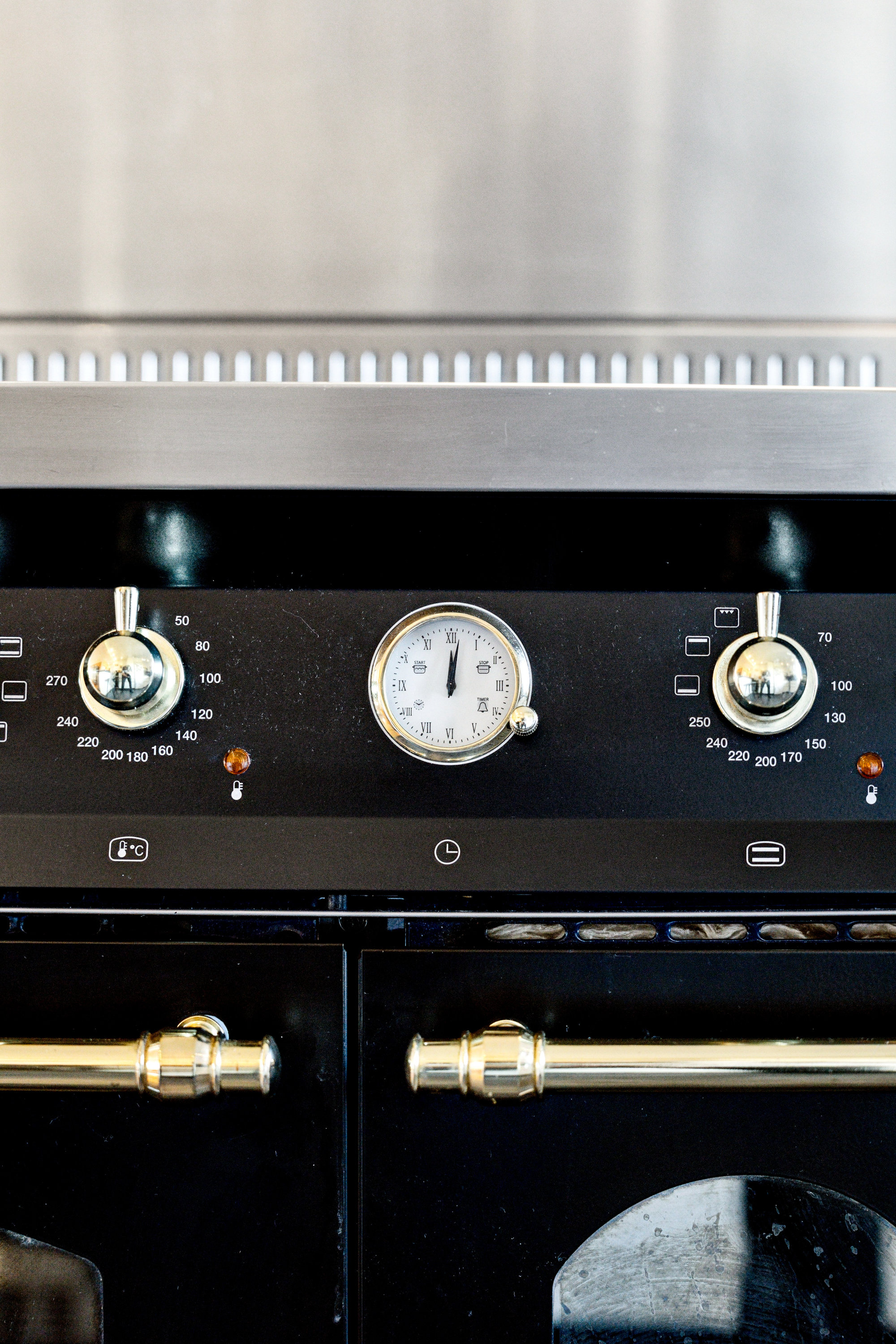 Fremhævet komfur billede i fuldskærmstilstand. Billede af Strandgårdsvej 5, 2690 Karlslunde