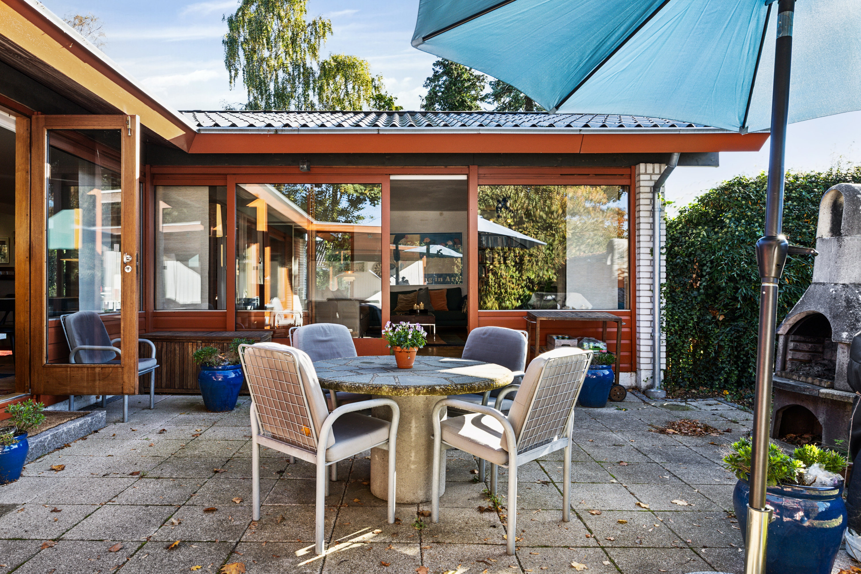 Miniaturebillede 1: terrasse. Billede af Strandgårdsvej 5, 2690 Karlslunde