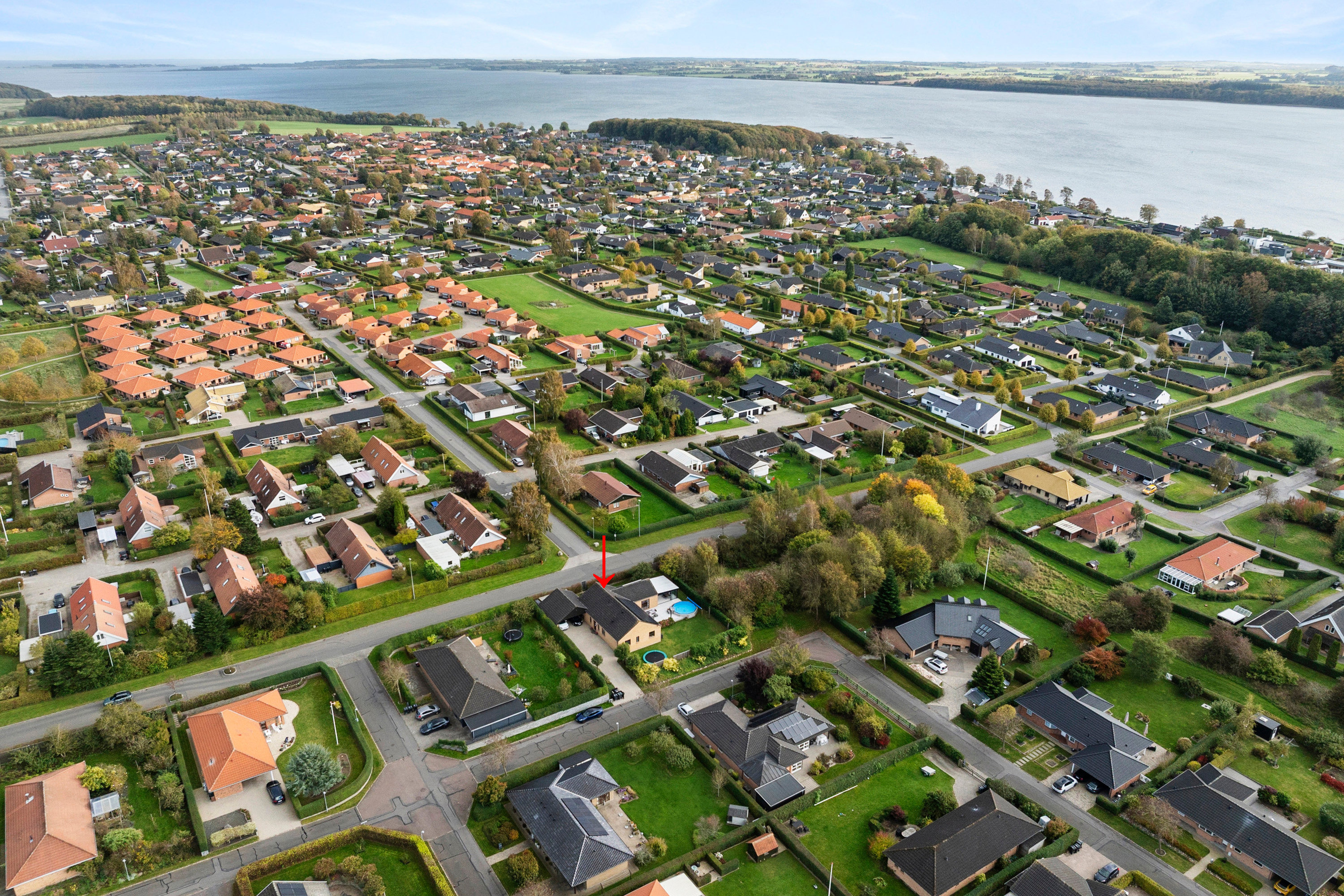 Fremhævet street view billede i fuldskærmstilstand. Billede af Byvangen 96, 8700 Horsens