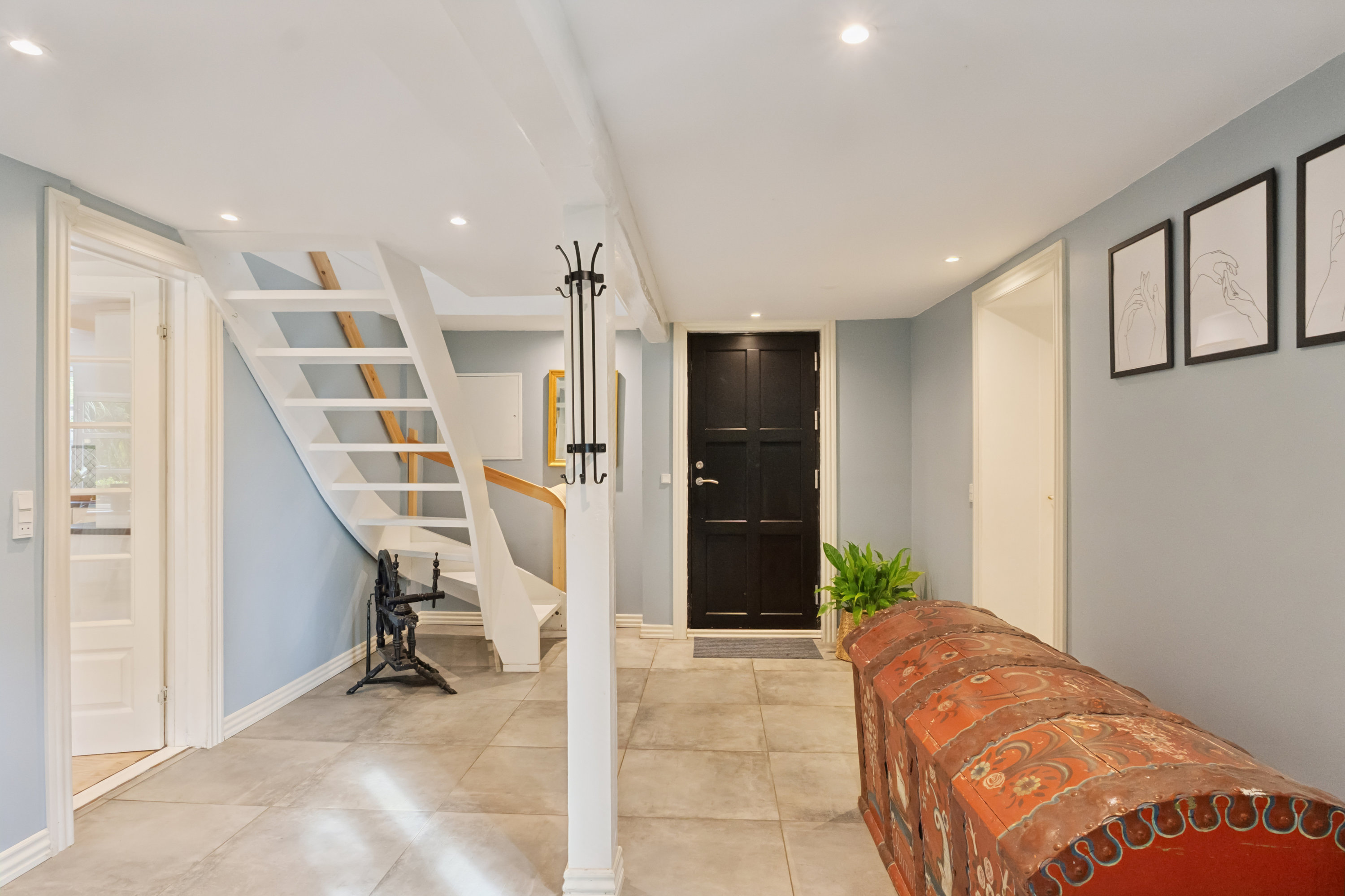 Fremhævet entré billede i fuldskærmstilstand. Billede af Stadionsvej 3, 4735 Mern