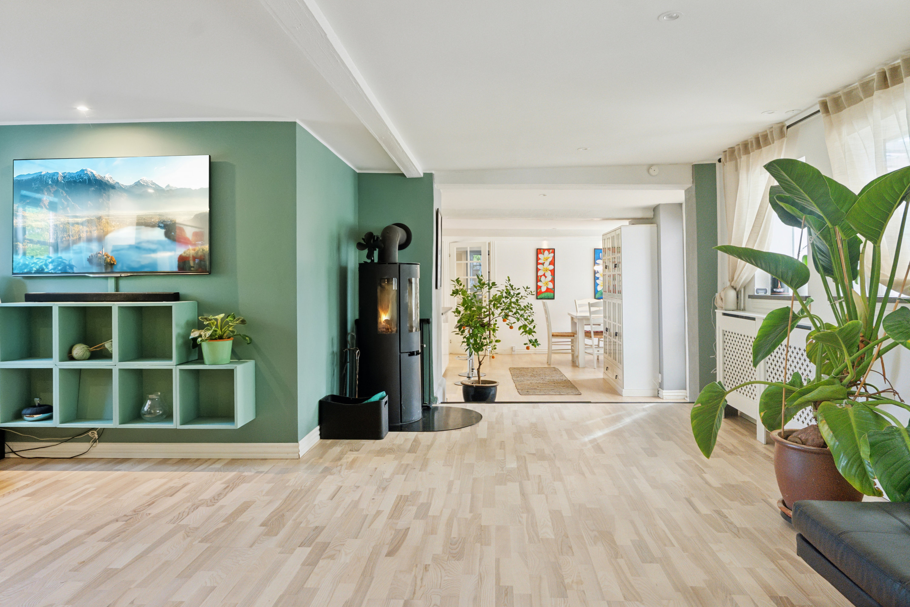 Fremhævet stue billede i fuldskærmstilstand. Billede af Stadionsvej 3, 4735 Mern