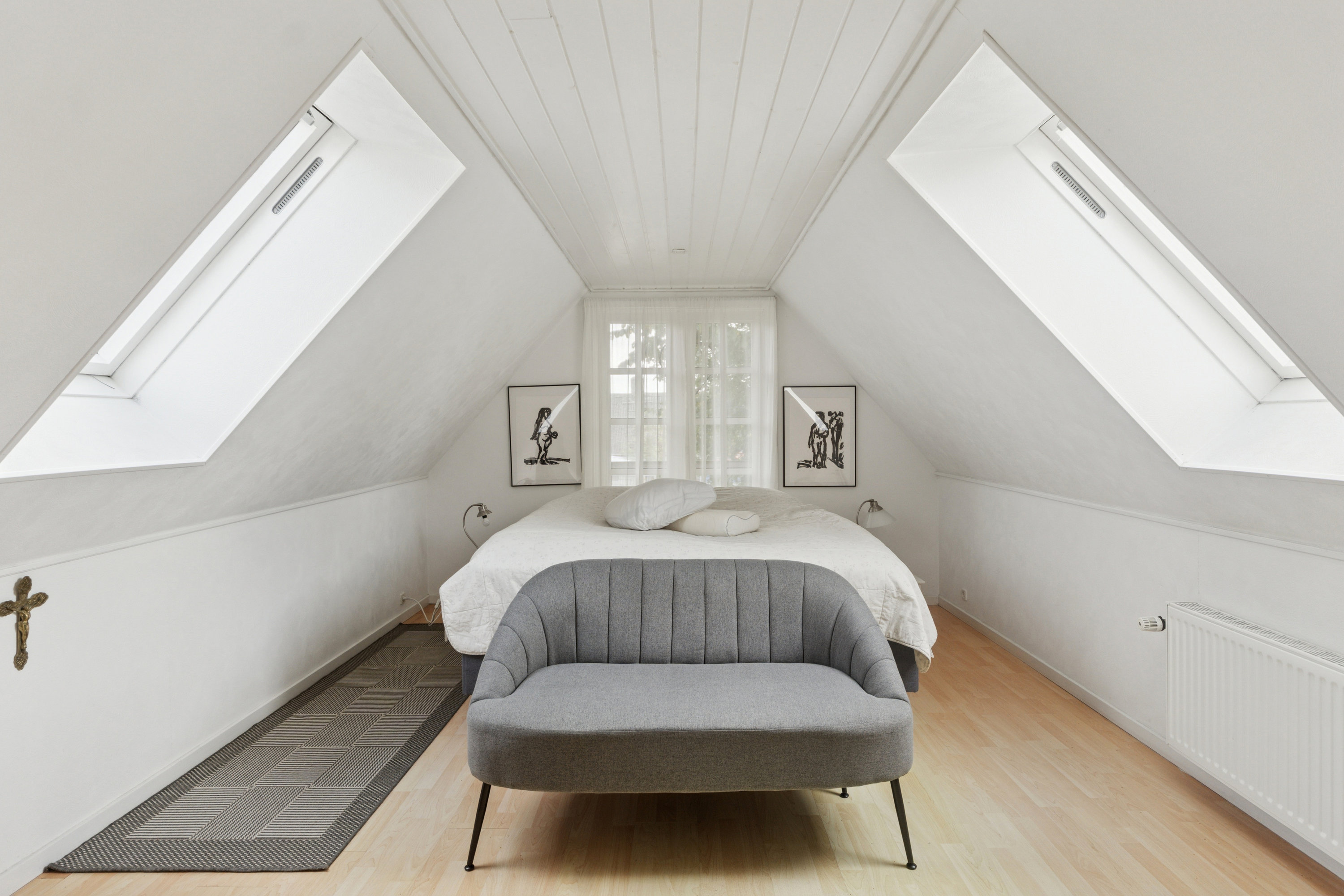 Fremhævet soveværelse billede i fuldskærmstilstand. Billede af Stadionsvej 3, 4735 Mern