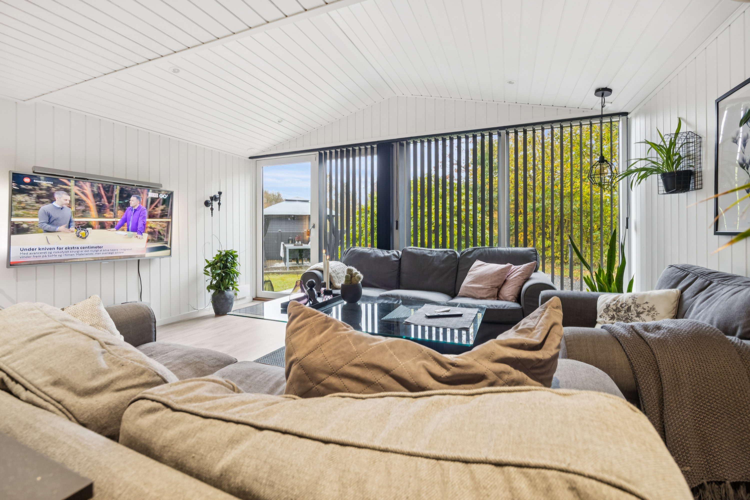 Fremhævet stue billede i fuldskærmstilstand. Billede af Fasanvej 9, 9370 Hals